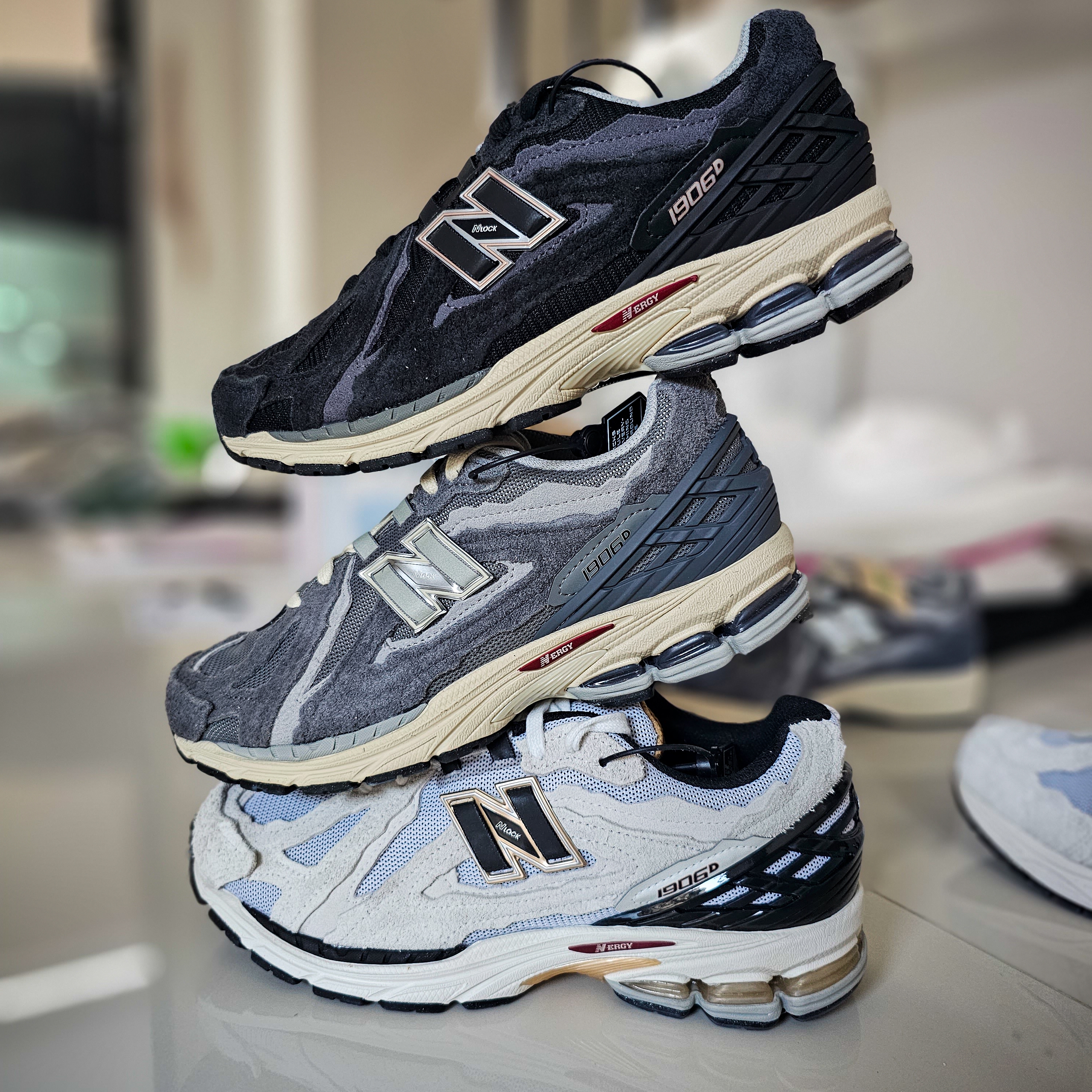 New Balance 1906D Protection Pack Castlerock, New Balance 1906D Protection Pack Black 착용 스타일 - 2