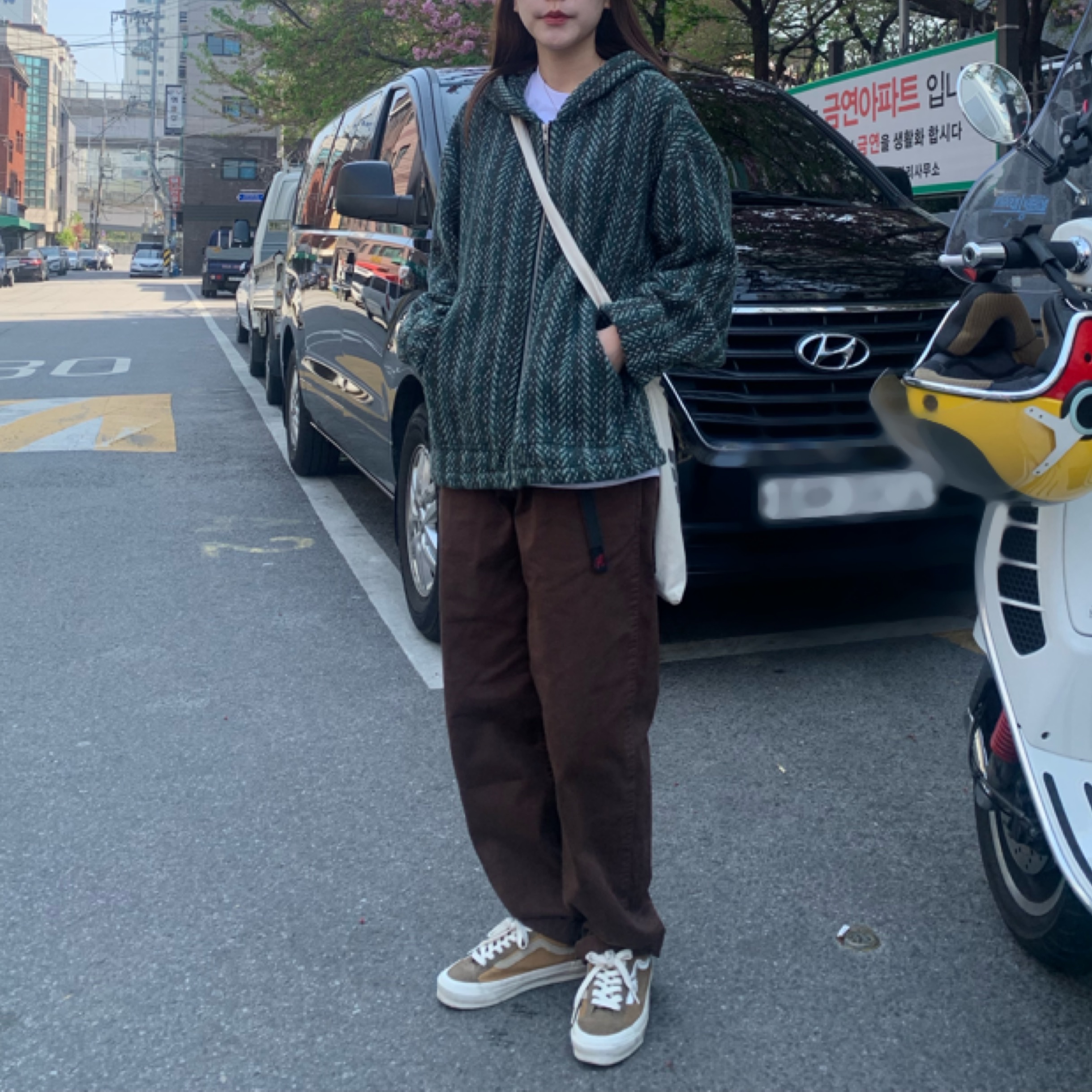 Stussy x Union Zip Poncho Forest 착용 스타일