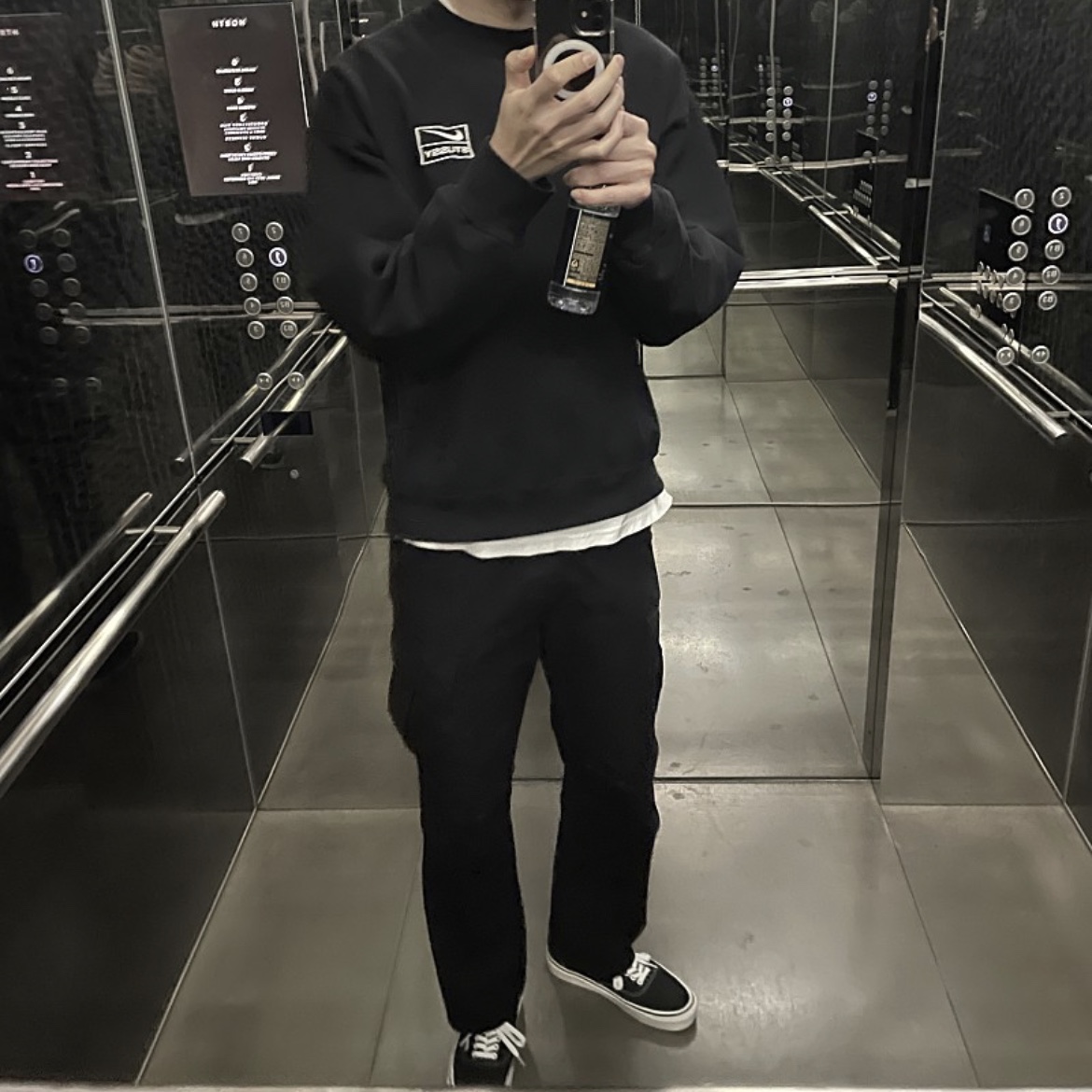 Nike x Stussy NRG Washed Fleece Crewneck Black (DO5310-010), Vans Authentic 44 DX Anaheim Factory Black 착용 스타일