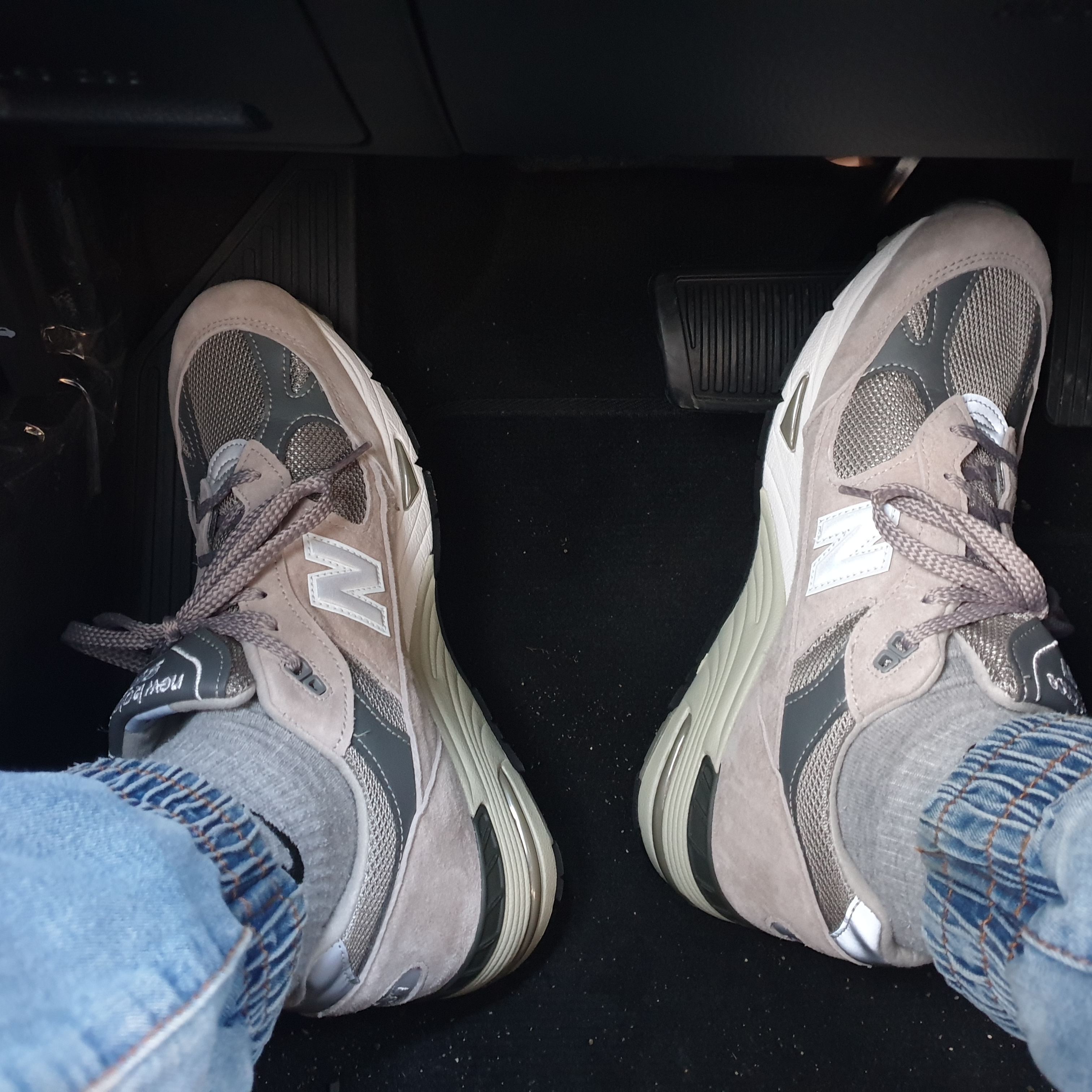 New Balance 991 Made in UK Grey 착용 스타일 - 3