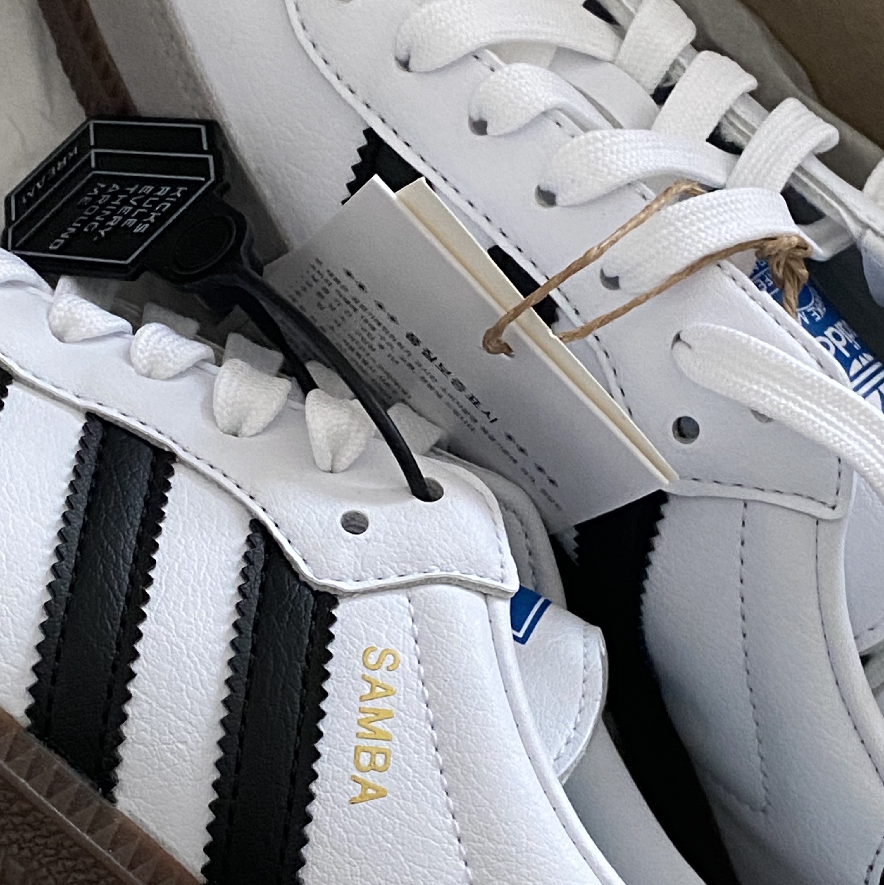 Adidas Samba Vegan White Black 착용 스타일