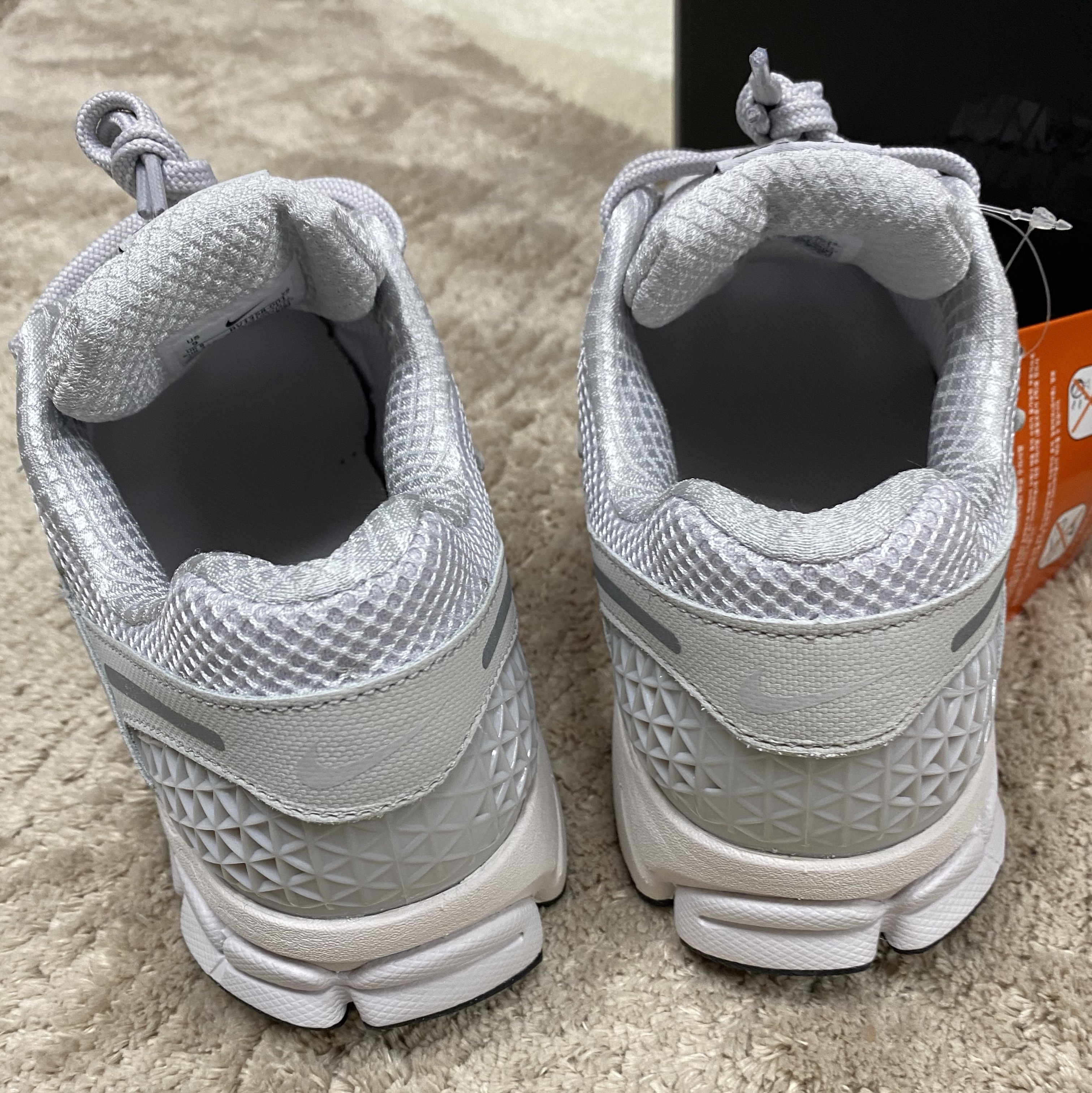Nike Zoom Vomero 5 SP Vast Grey 2023 착용 스타일 - 4