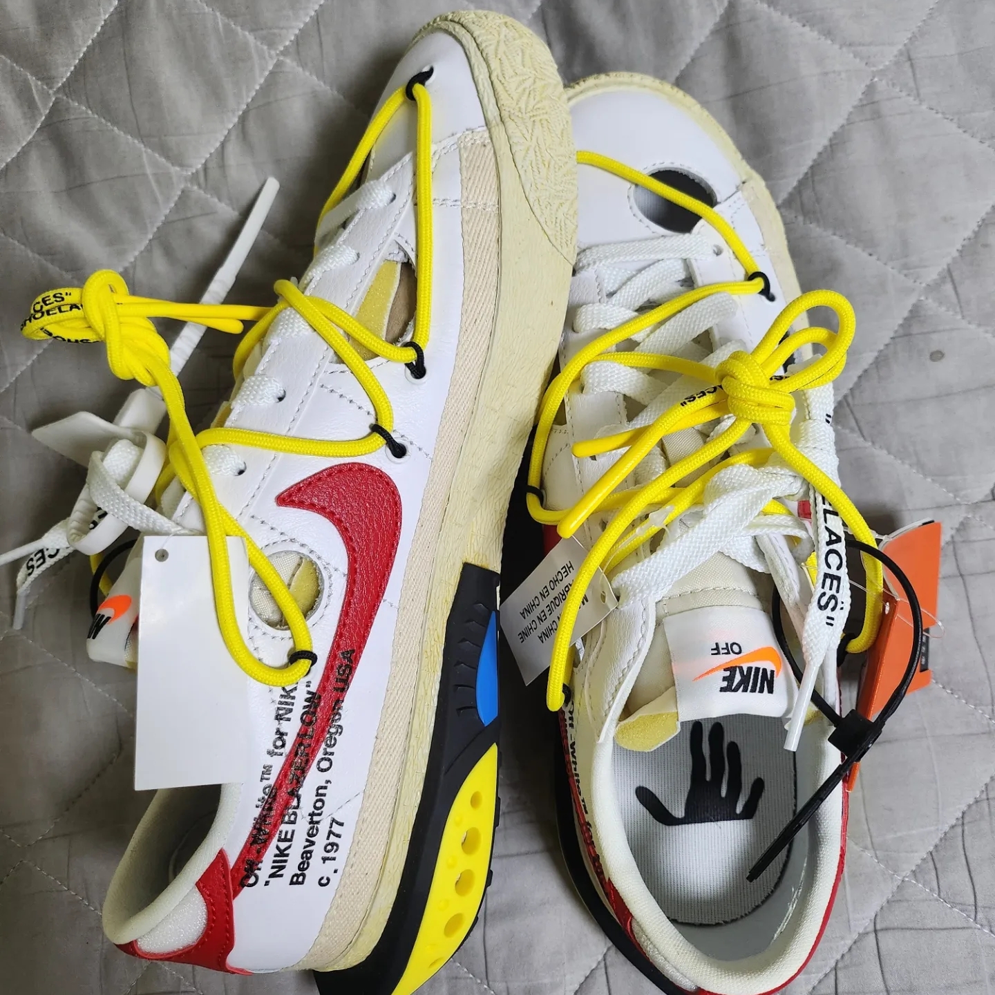 Nike x Off-White Blazer Low '77 White and University Red 착용 스타일