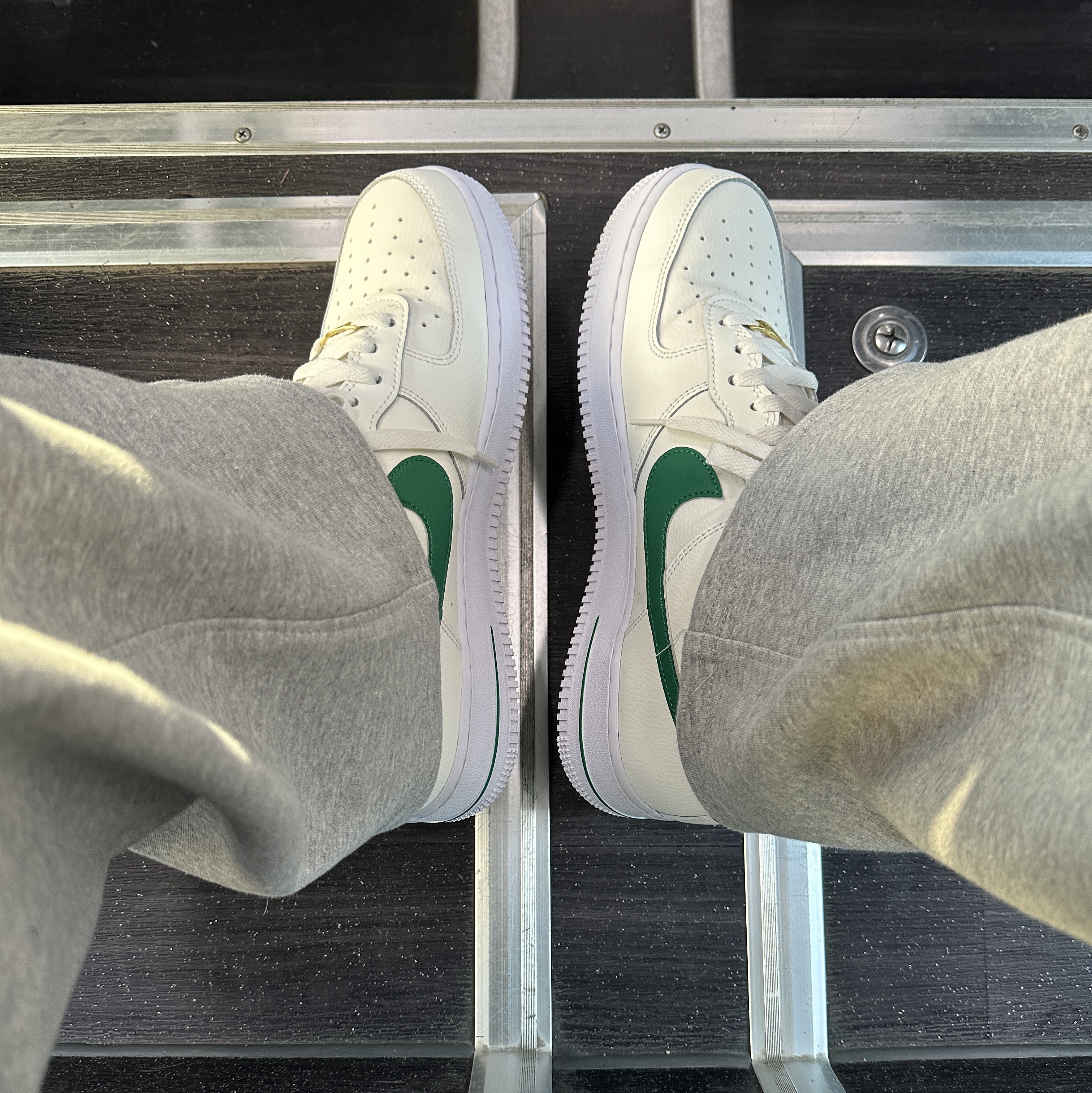 Nike Air Force 1 '07 LV8 40th Anniversary Join Forces Sail Malachite 착용 스타일