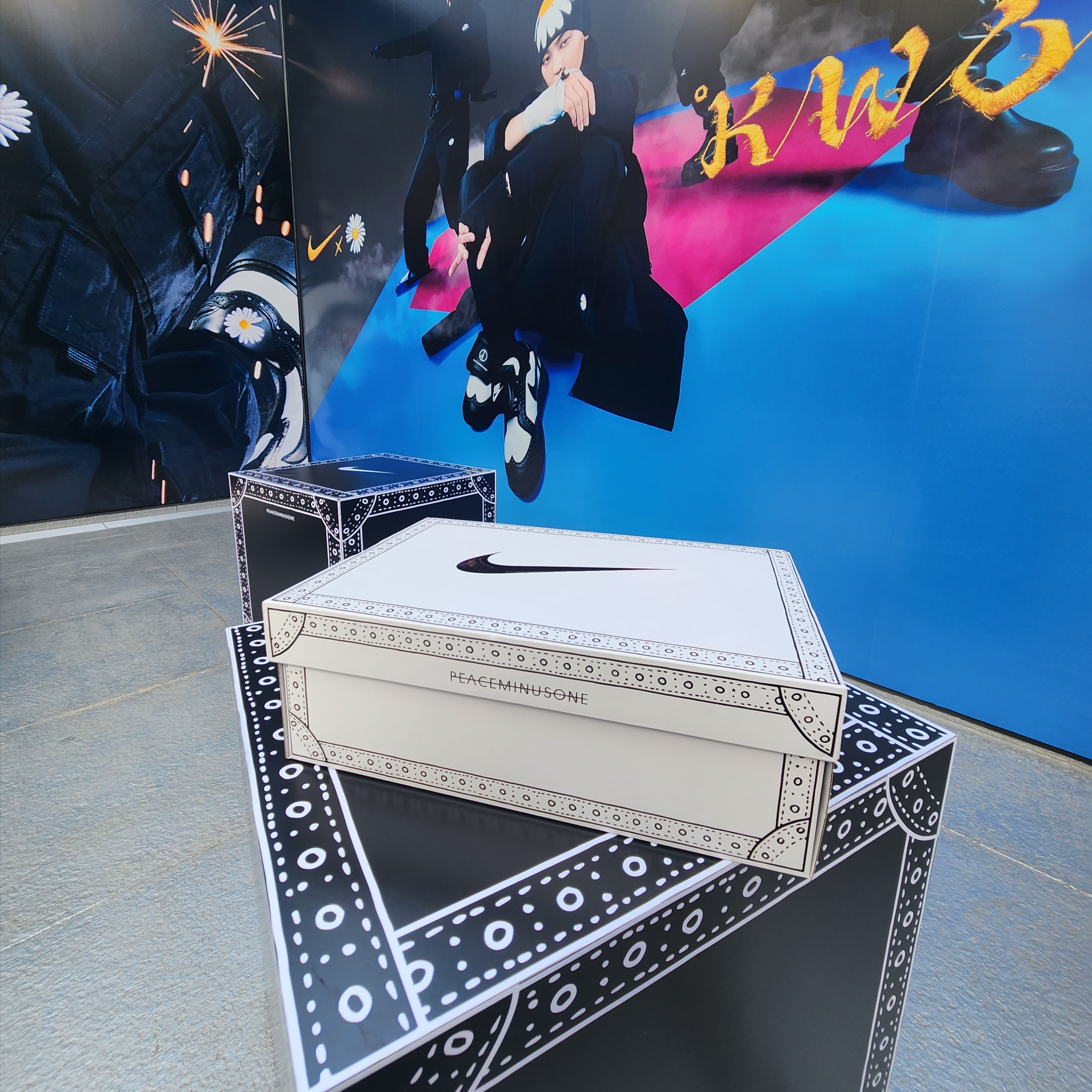 Nike x Peaceminusone Kwondo1 Black and White 착용 스타일 - 1