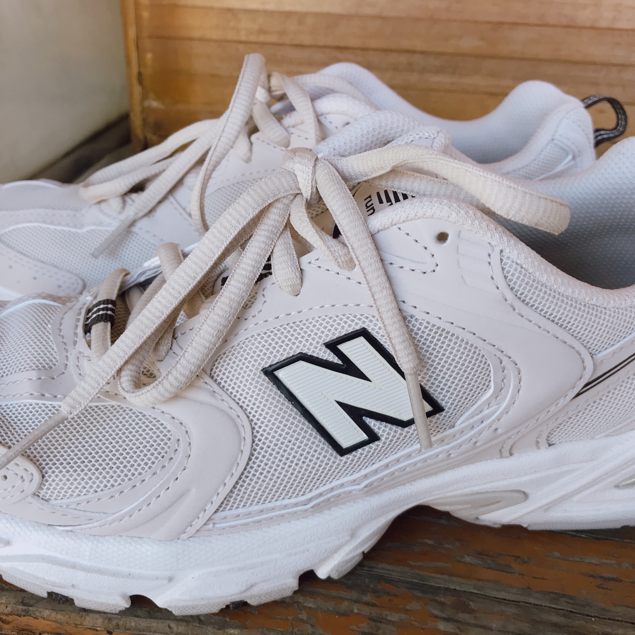 New Balance 530 Ivory 착용 스타일