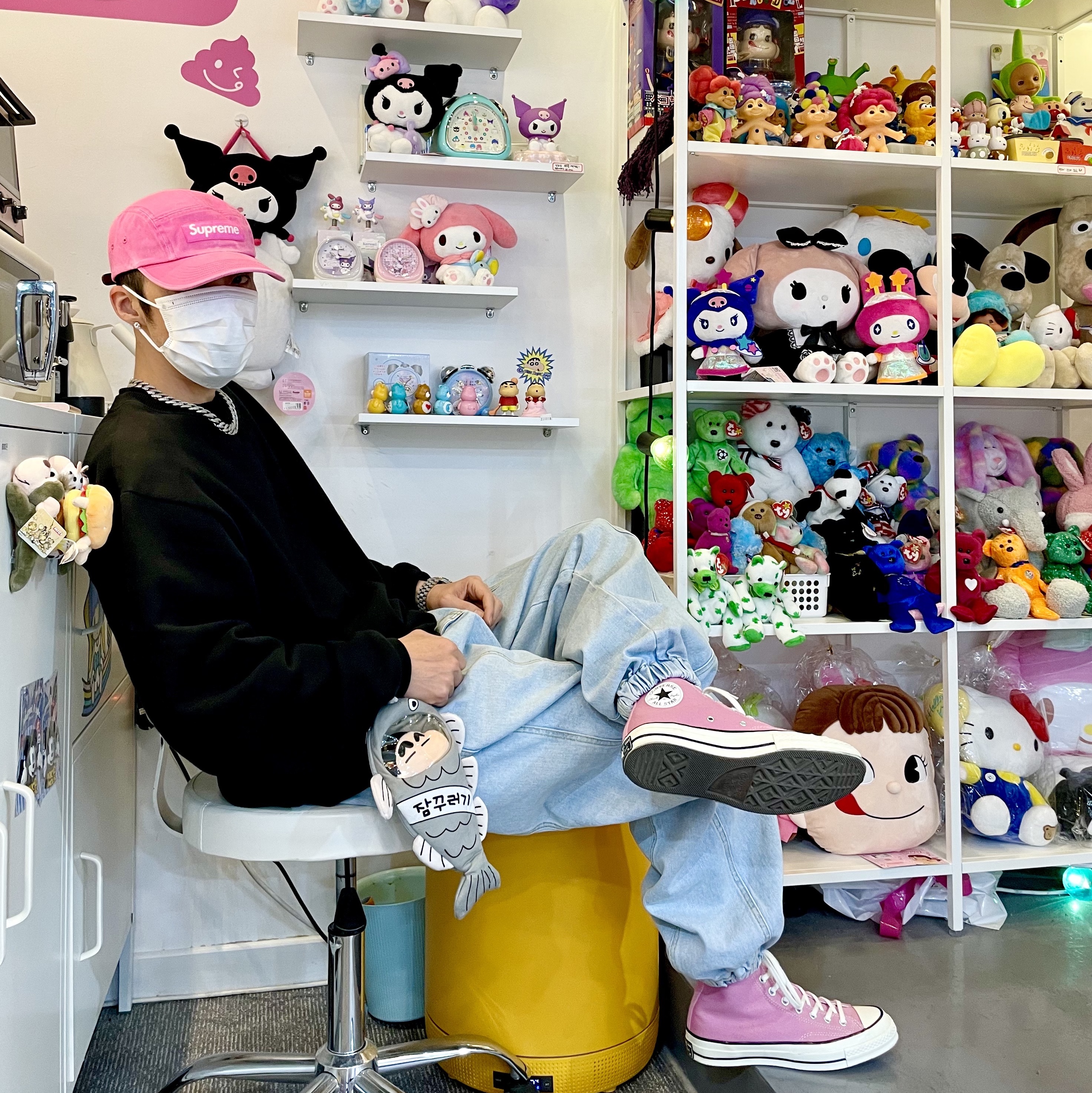 Supreme Washed Chino Twill Camp Cap Pink - 23SS, Converse Chuck 70 High Magic Flamingo 착용 스타일