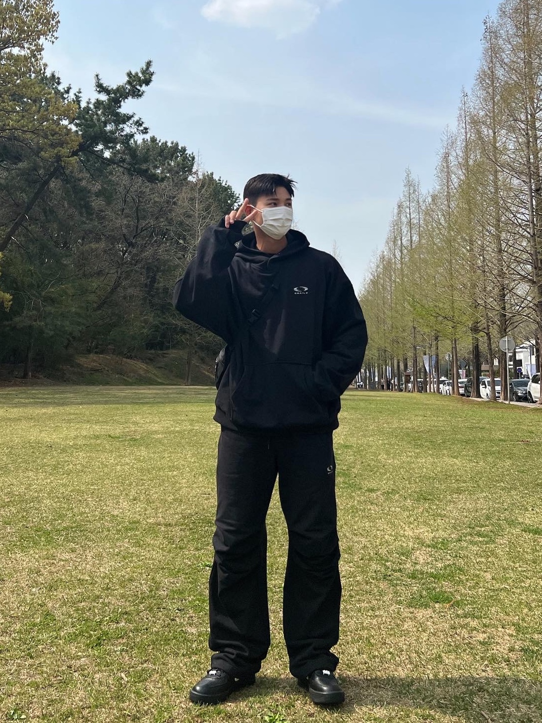 Nike x Ambush Air Force 1 Low SP Black 착용 스타일 - 2