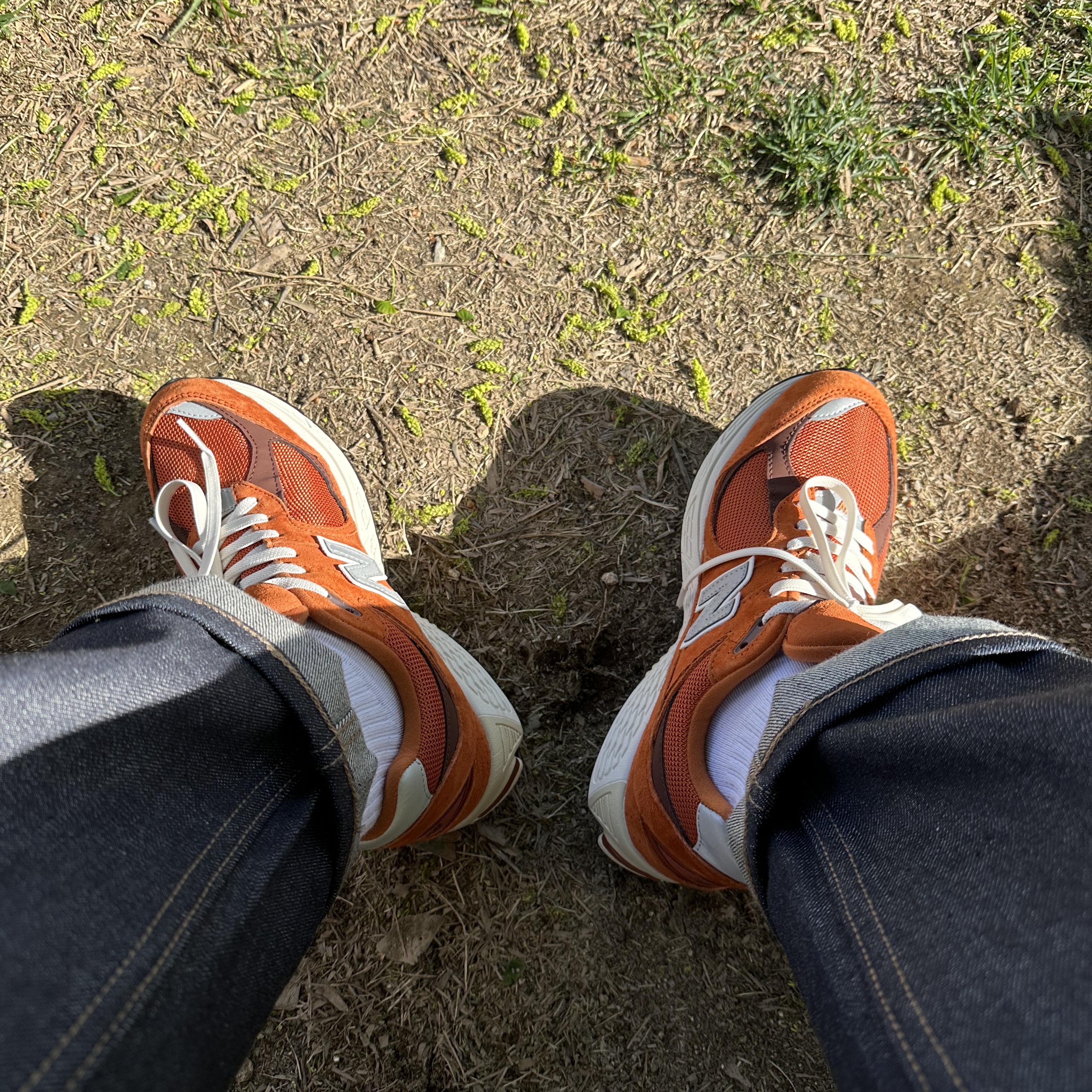 New Balance 2002R Rust Oxide 착용 스타일