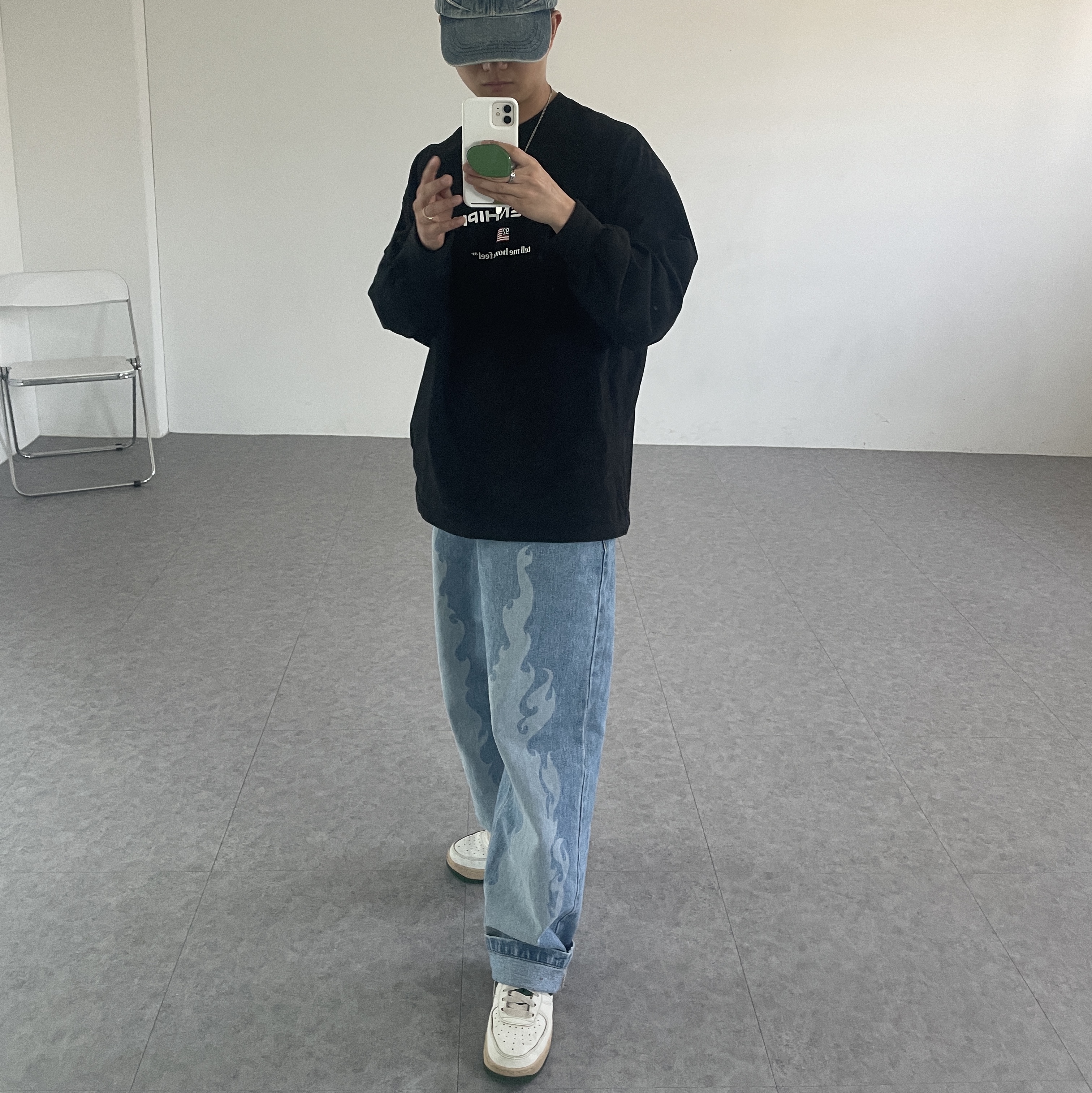Thug Club x MCM Tribal Leather Cap Denim 착용 스타일 - 2