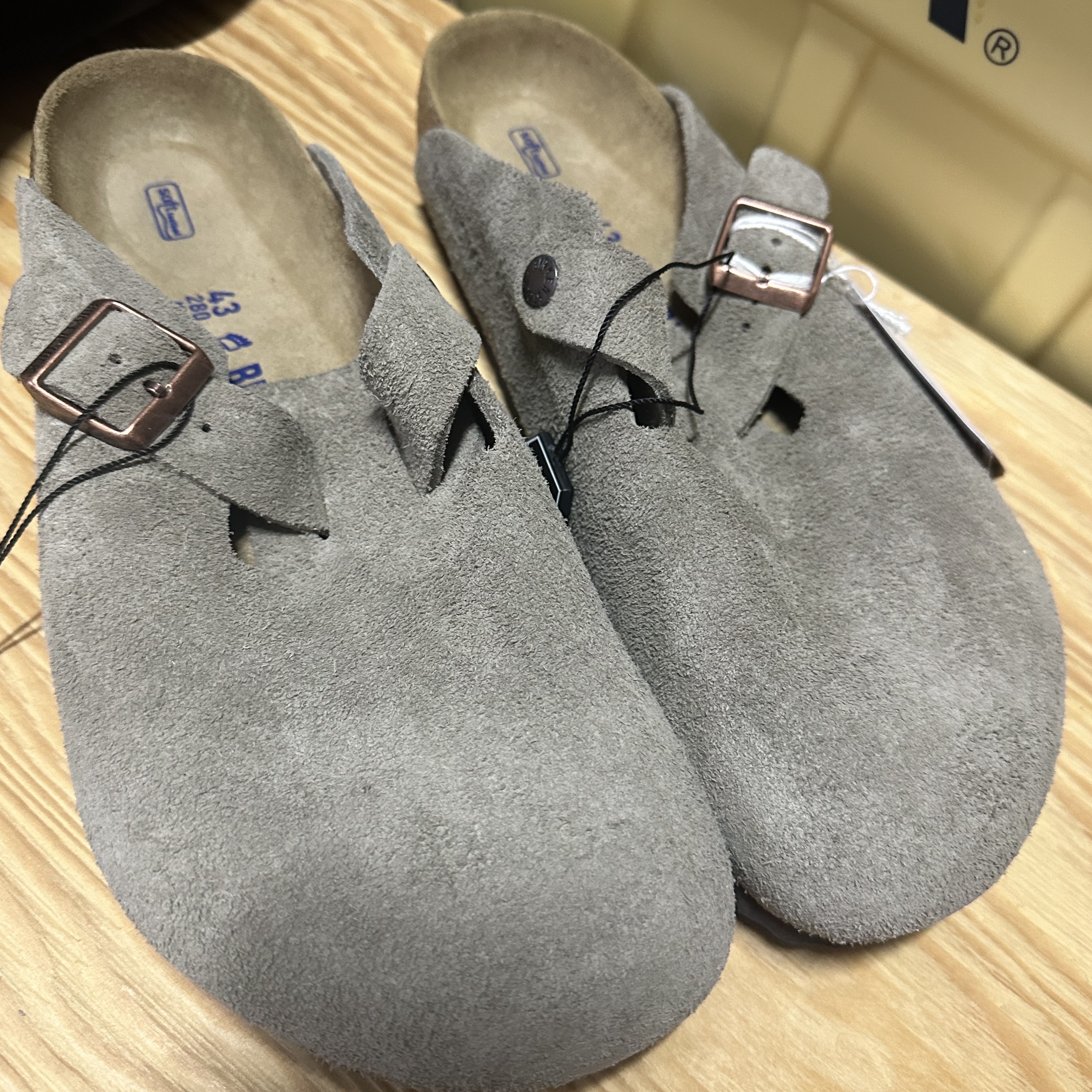 Birkenstock Boston Soft Footbed Taupe - Regular 착용 스타일 - 4
