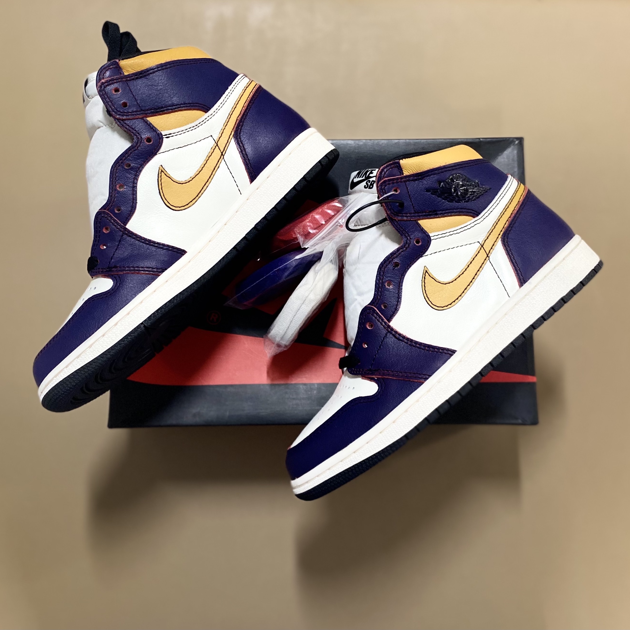 Jordan 1 Retro High OG Defiant SB LA to Chicago 착용 스타일 - 2