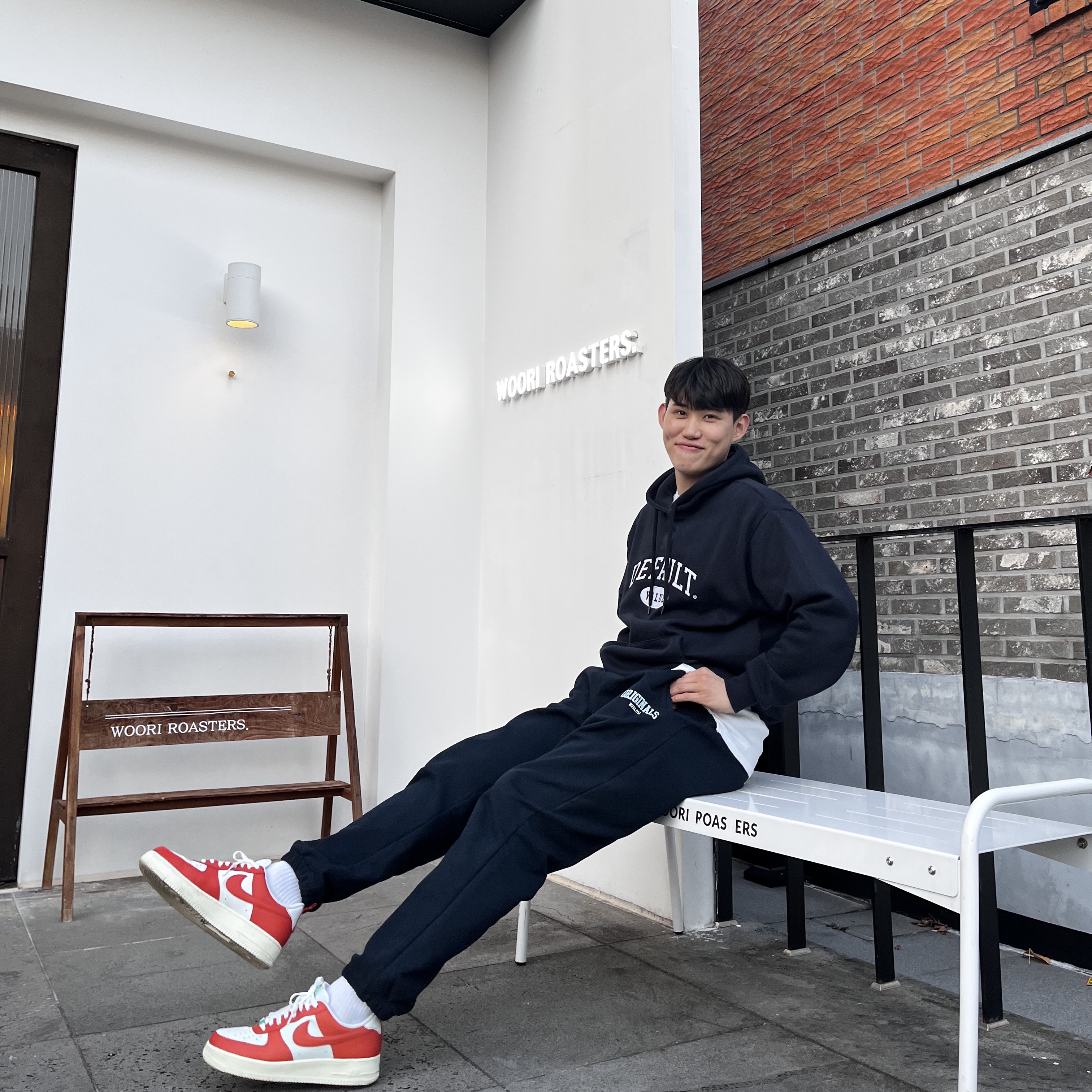 Nike Air Force 1 '07 LV8 Pojangmacha 착용 스타일