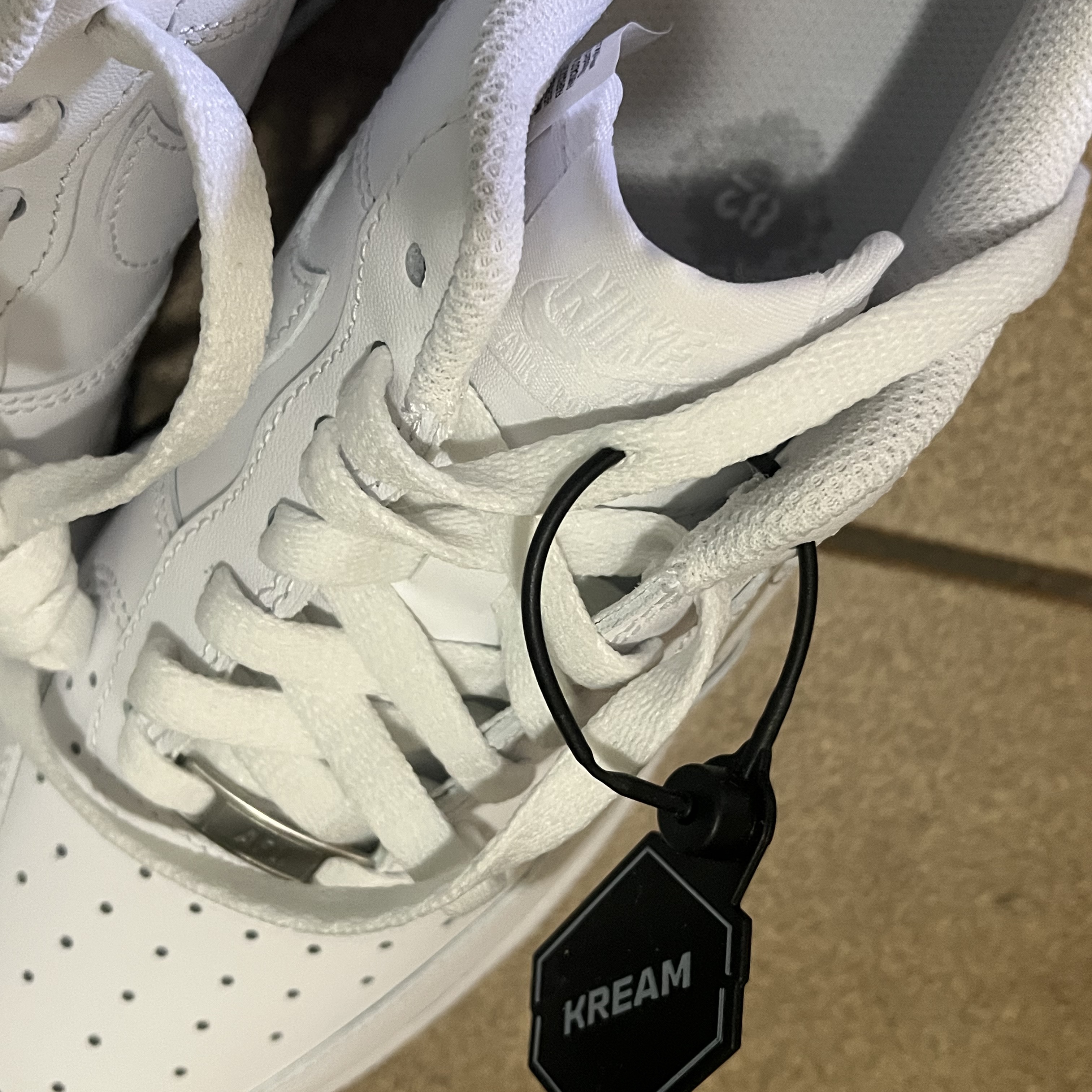 (W) Nike Air Force 1 '07 Low White 착용 스타일