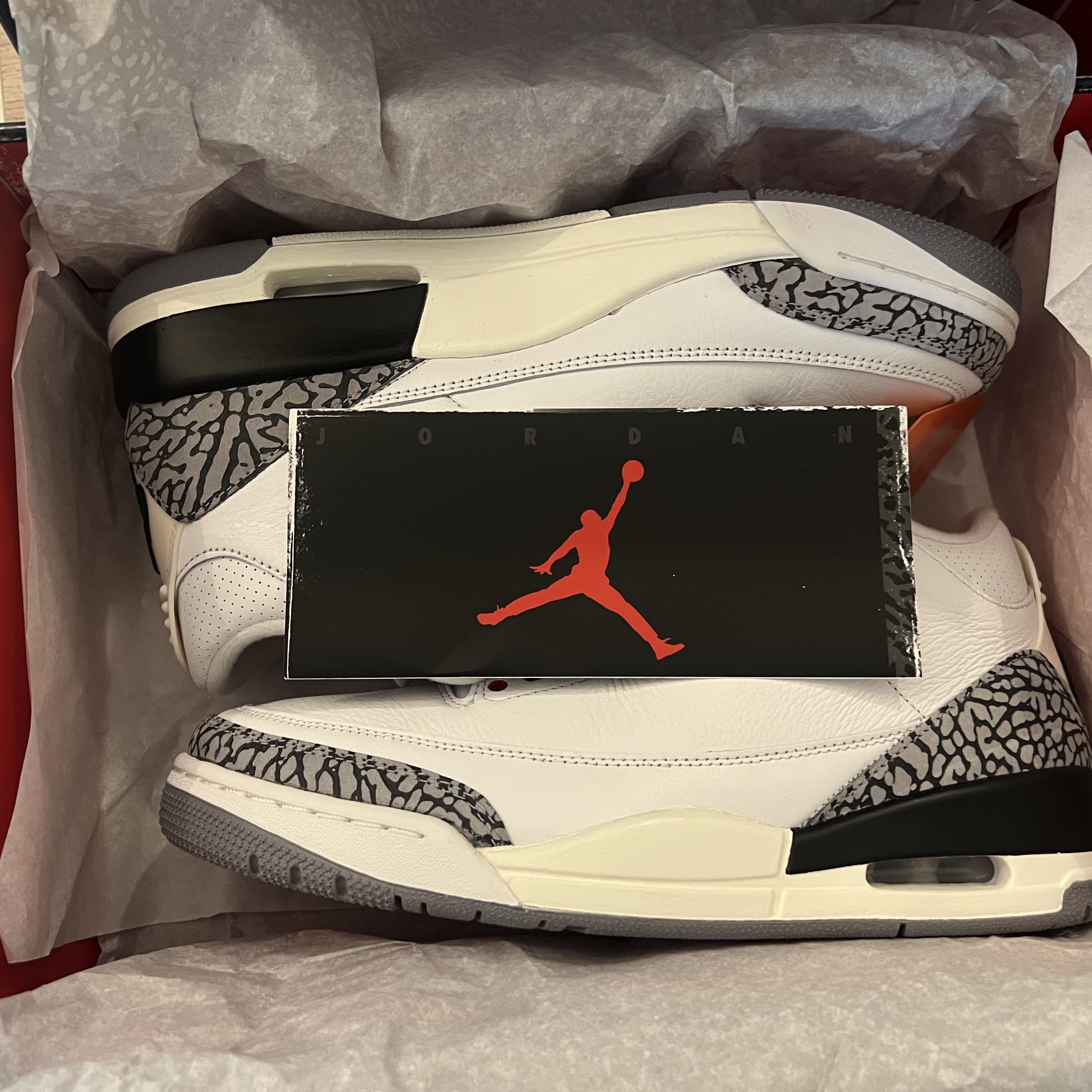 Jordan 3 Retro White Cement Reimagined 착용 스타일 - 2