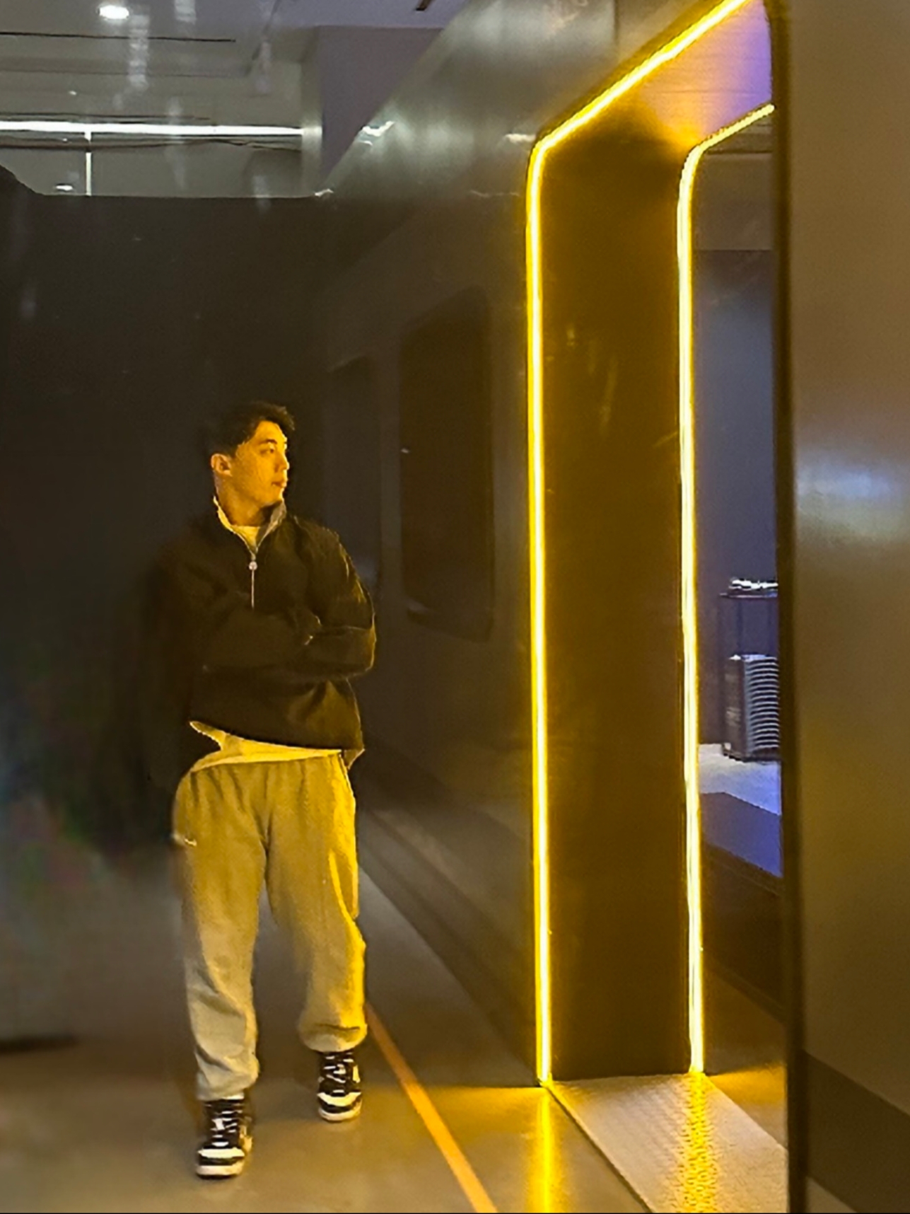 Nike x Kim Jones Reversible Wind Breaker Navy - US/EU, Nike x Ambush Dunk High Black 착용 스타일 - 1