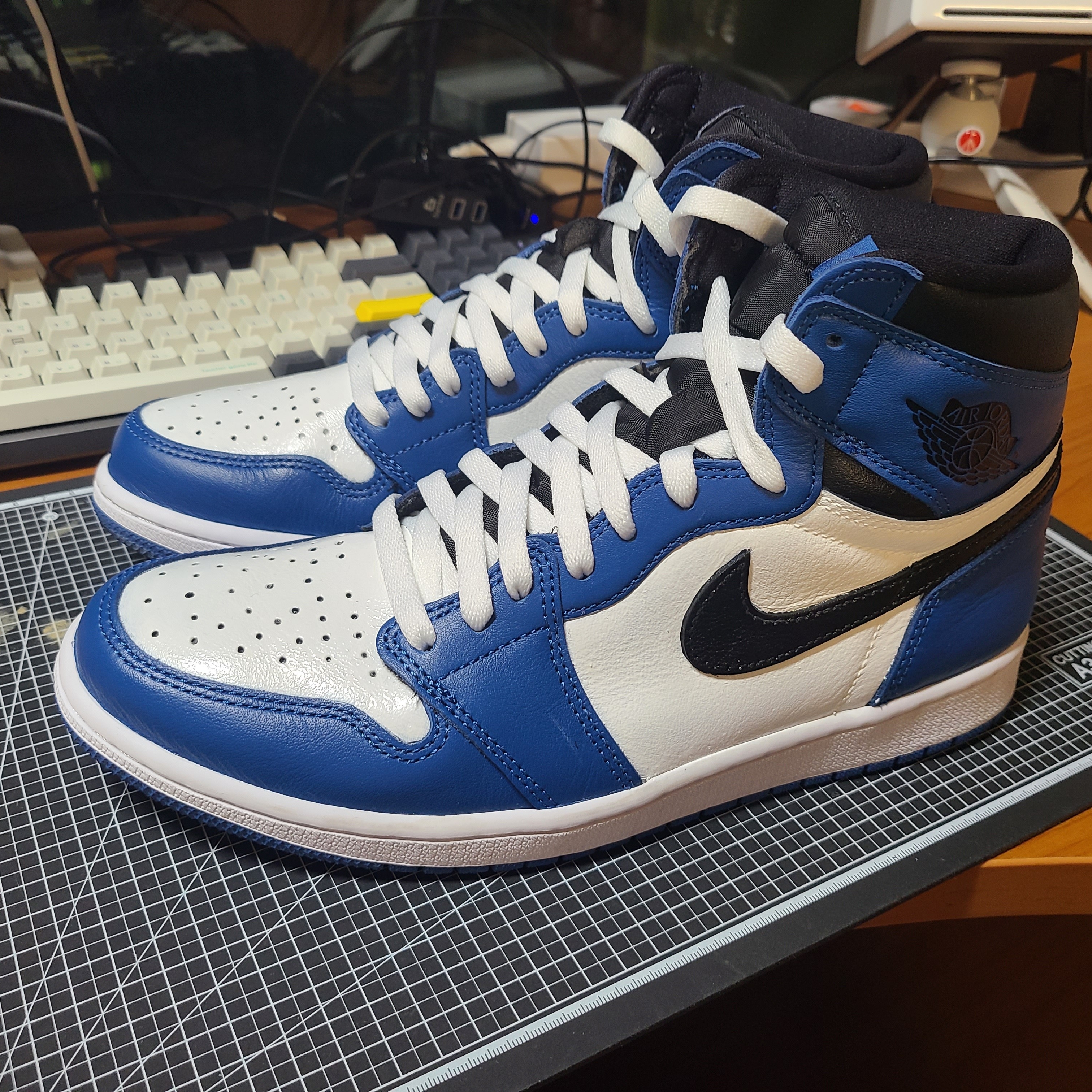 Jordan 1 Retro High OG Dark Marina Blue 착용 스타일 - 1