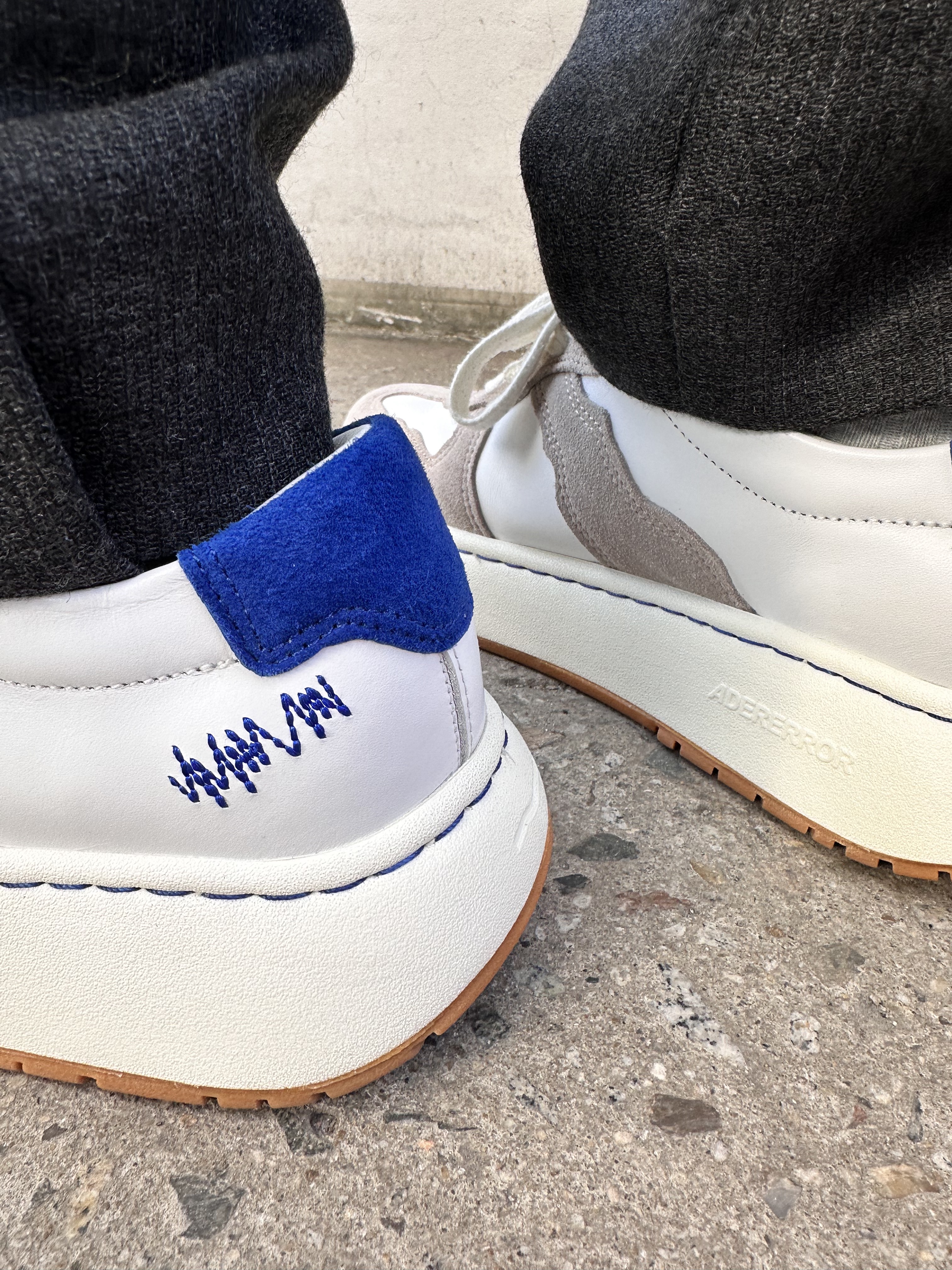 Ader Error Log; Baus Off White 착용 스타일 - 3