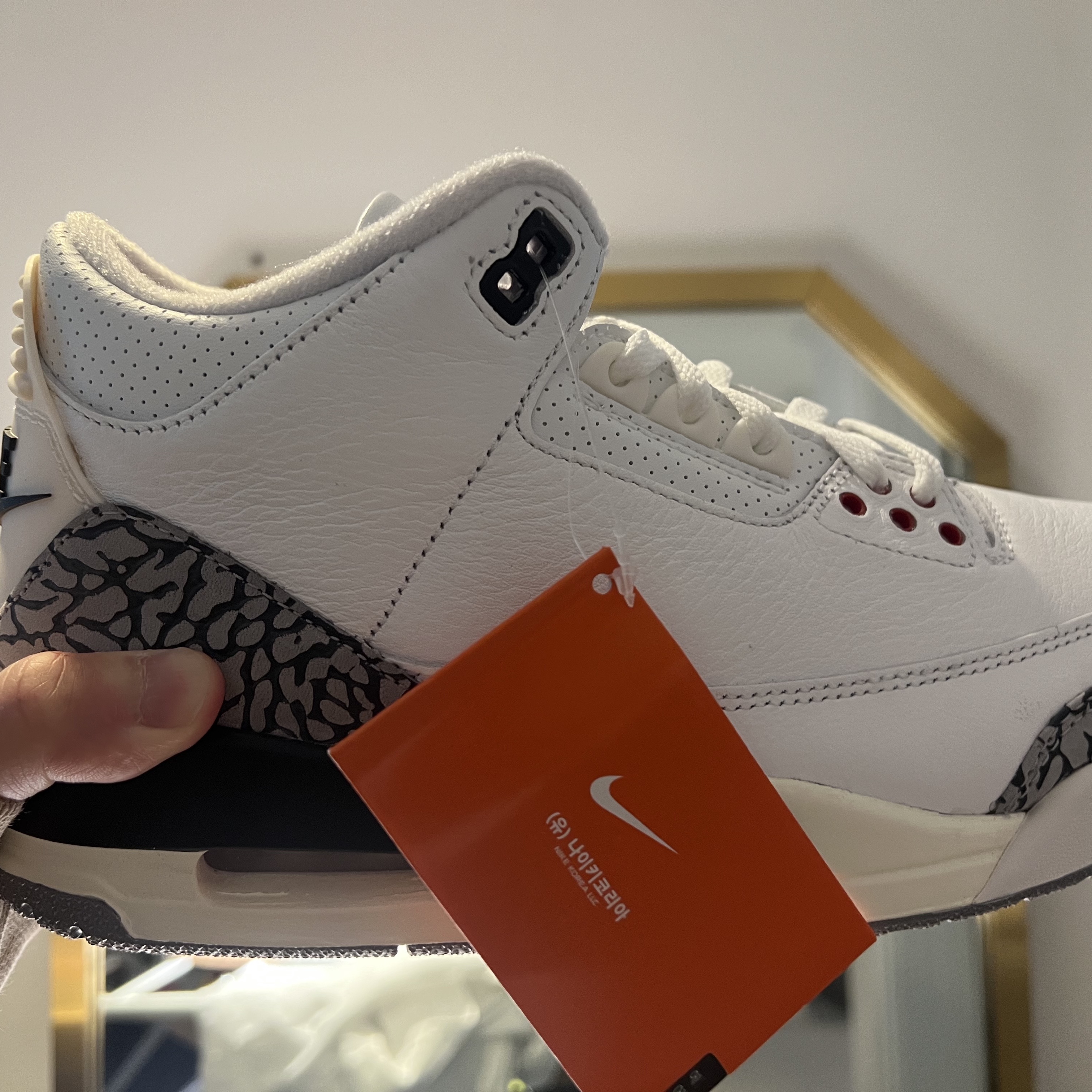 Jordan 3 Retro White Cement Reimagined 착용 스타일 - 4