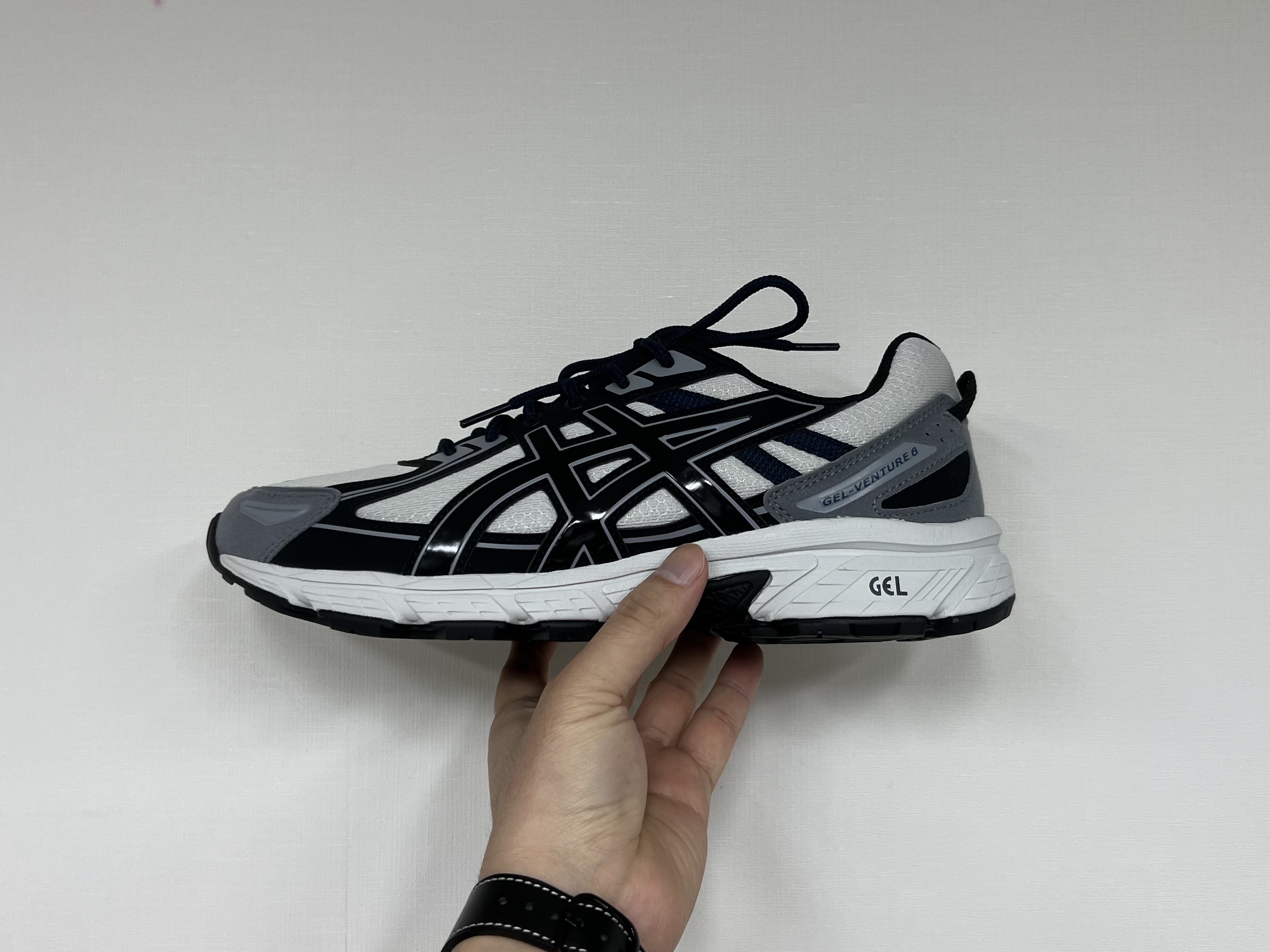 Asics Gel-Venture 6 SPS Glacier Grey 착용 스타일
