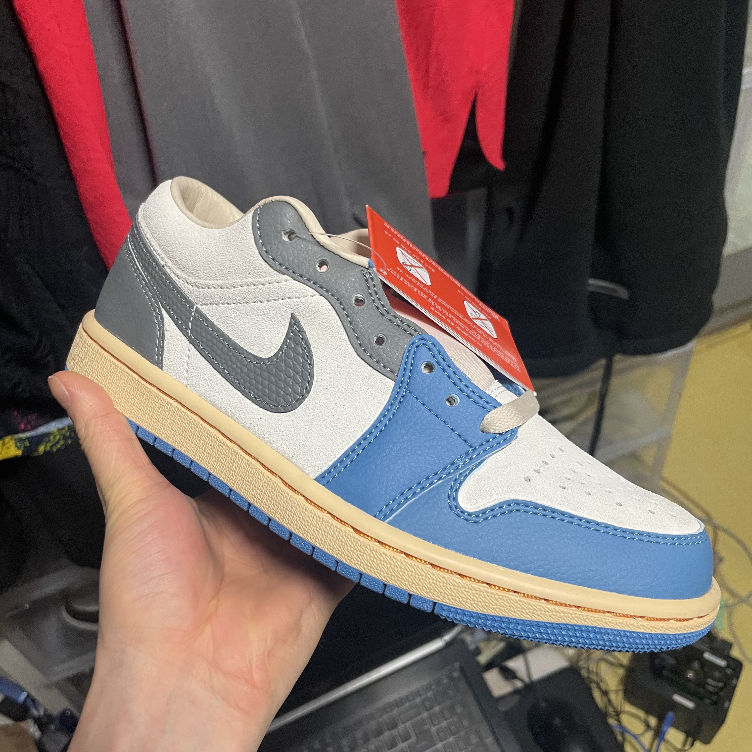 Jordan 1 Low SE Tokyo 96 착용 스타일