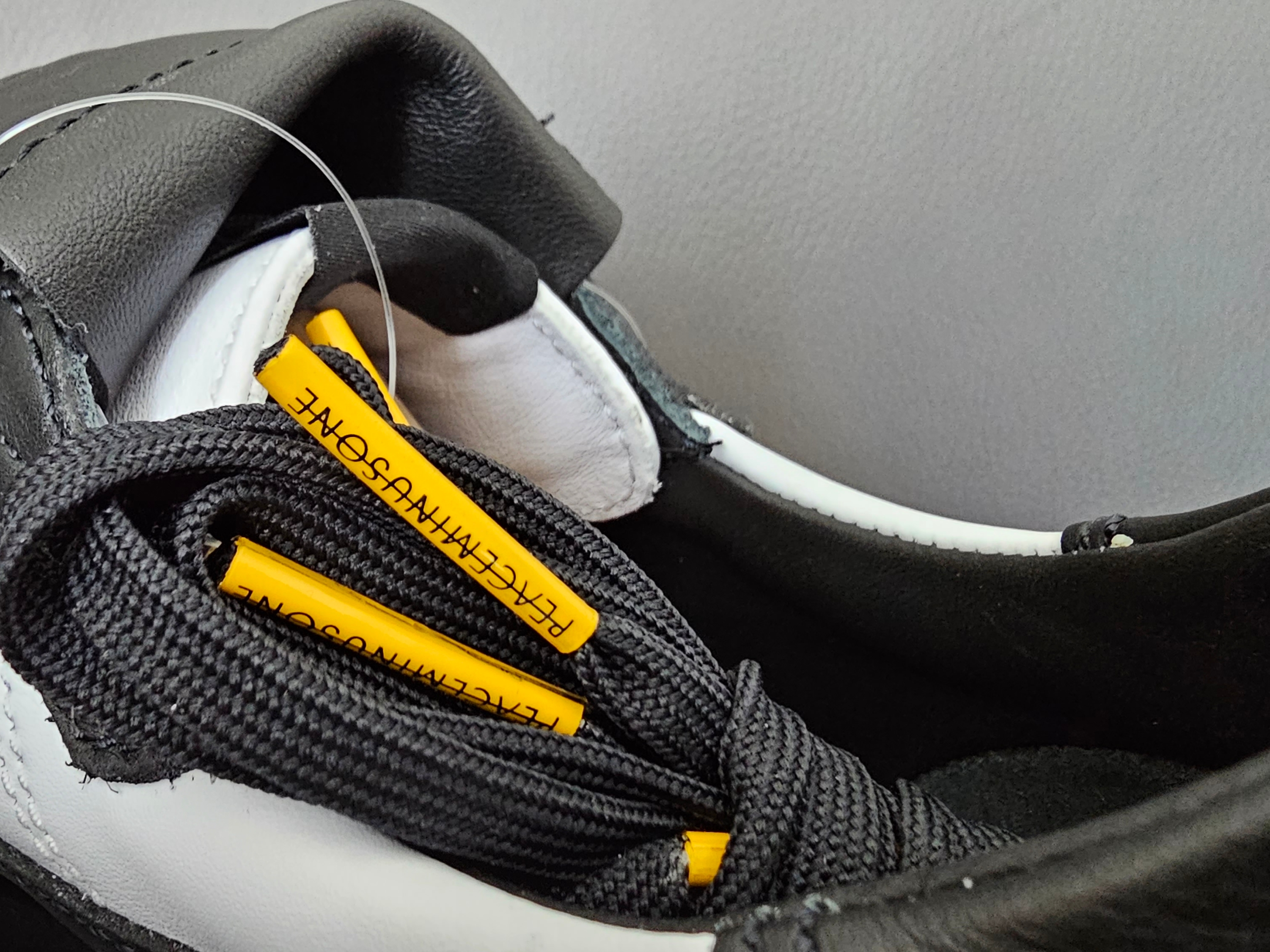 Nike x Peaceminusone Kwondo1 Black and White 착용 스타일 - 3