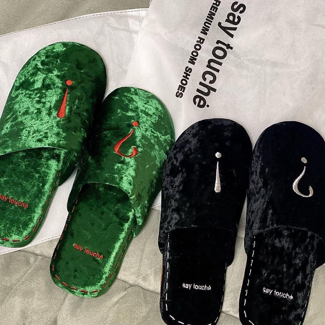 Say Touche Velvet Room Shoes Black, Say Touche Velvet Room Shoes Green 착용 스타일