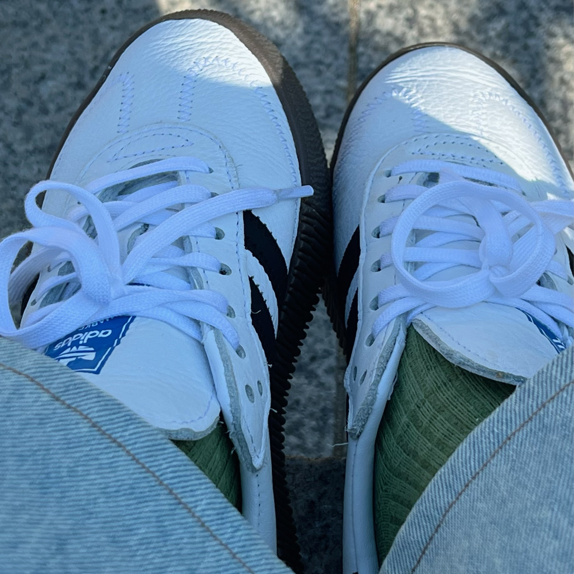 (W) Adidas Sambarose White Black Gum 착용 스타일 - 2