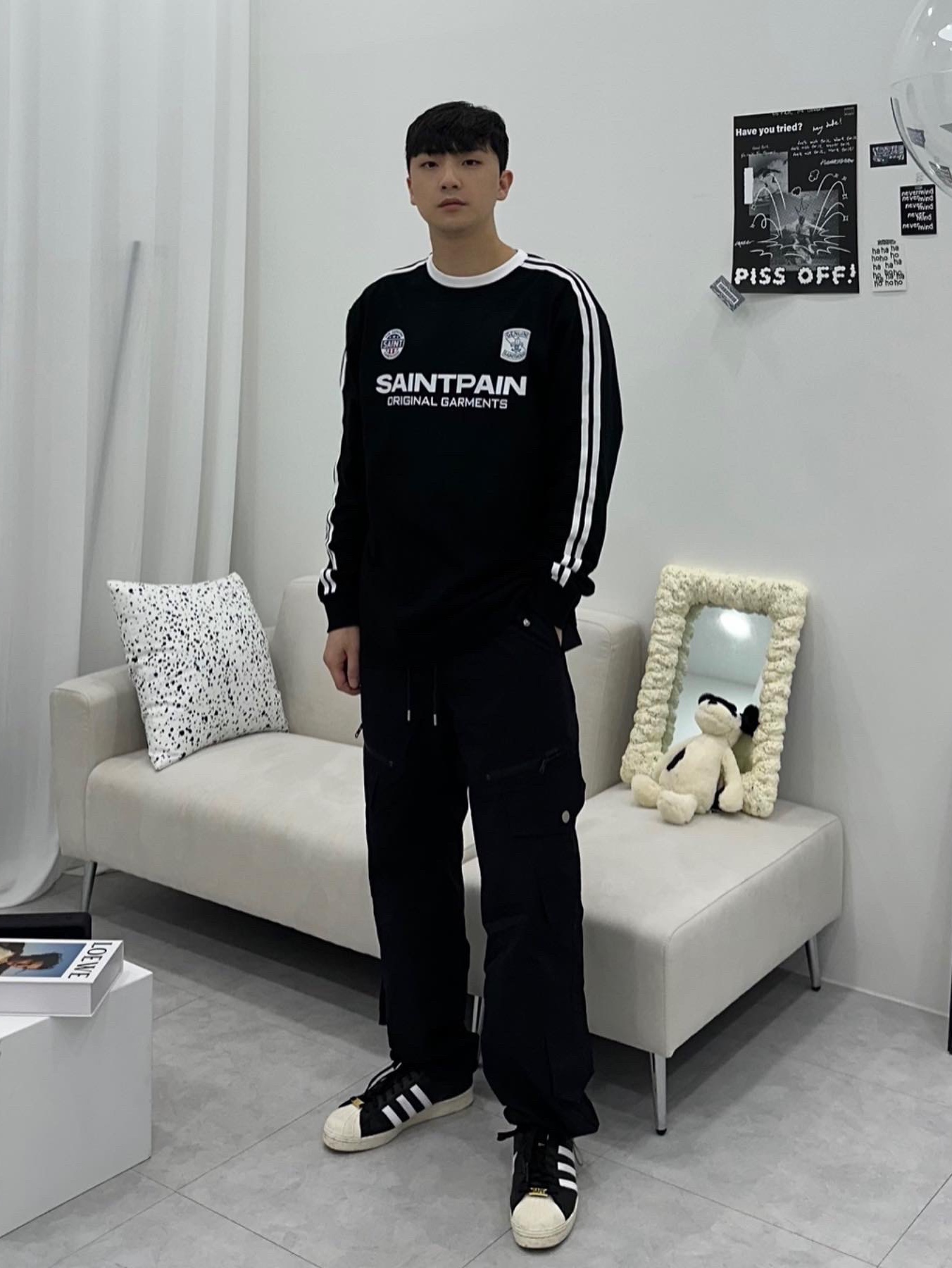 Adidas x BAPE Superstar 80s Core Black Off White 착용 스타일