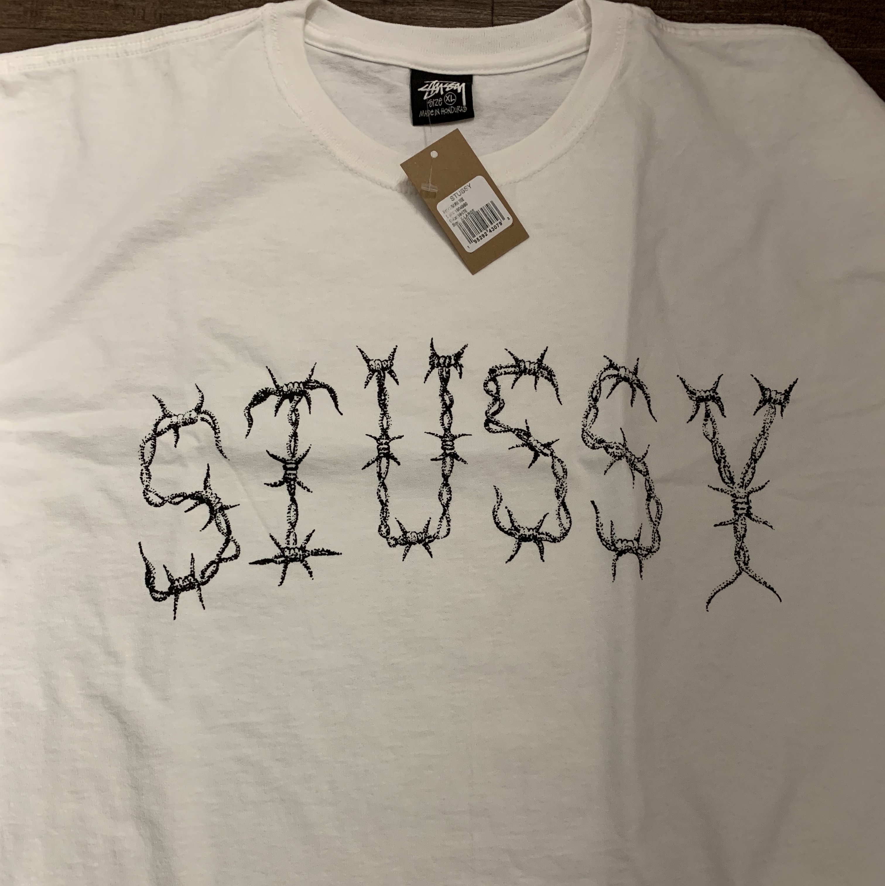Stussy Barb T-Shirt White 착용 스타일