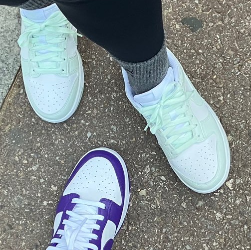 (W) Nike Dunk Low Next Nature Barely Green and White, Nike Dunk Low Retro Championship Court Purple 착용 스타일 - 2