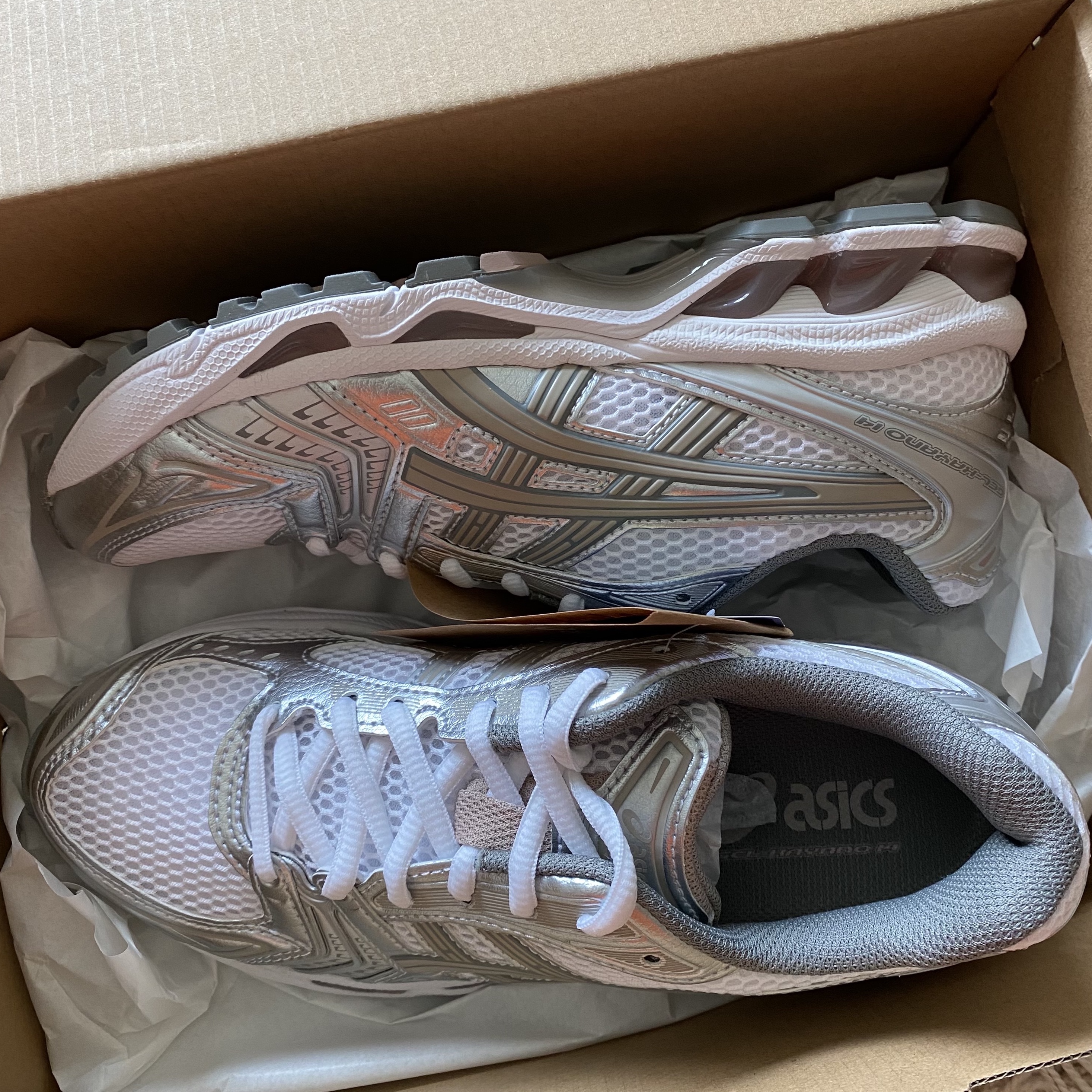 (W) Asics Gel-Kayano 14 White Moonrock 착용 스타일