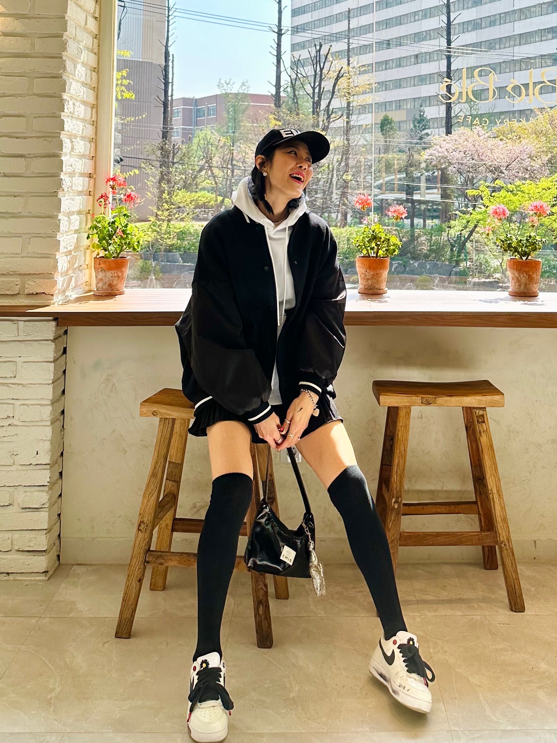Nike x Peaceminusone Air Force 1 Low Para-Noise 2.0, Chanel J12 Watch 33mm Quartz Black 착용 스타일 - 1
