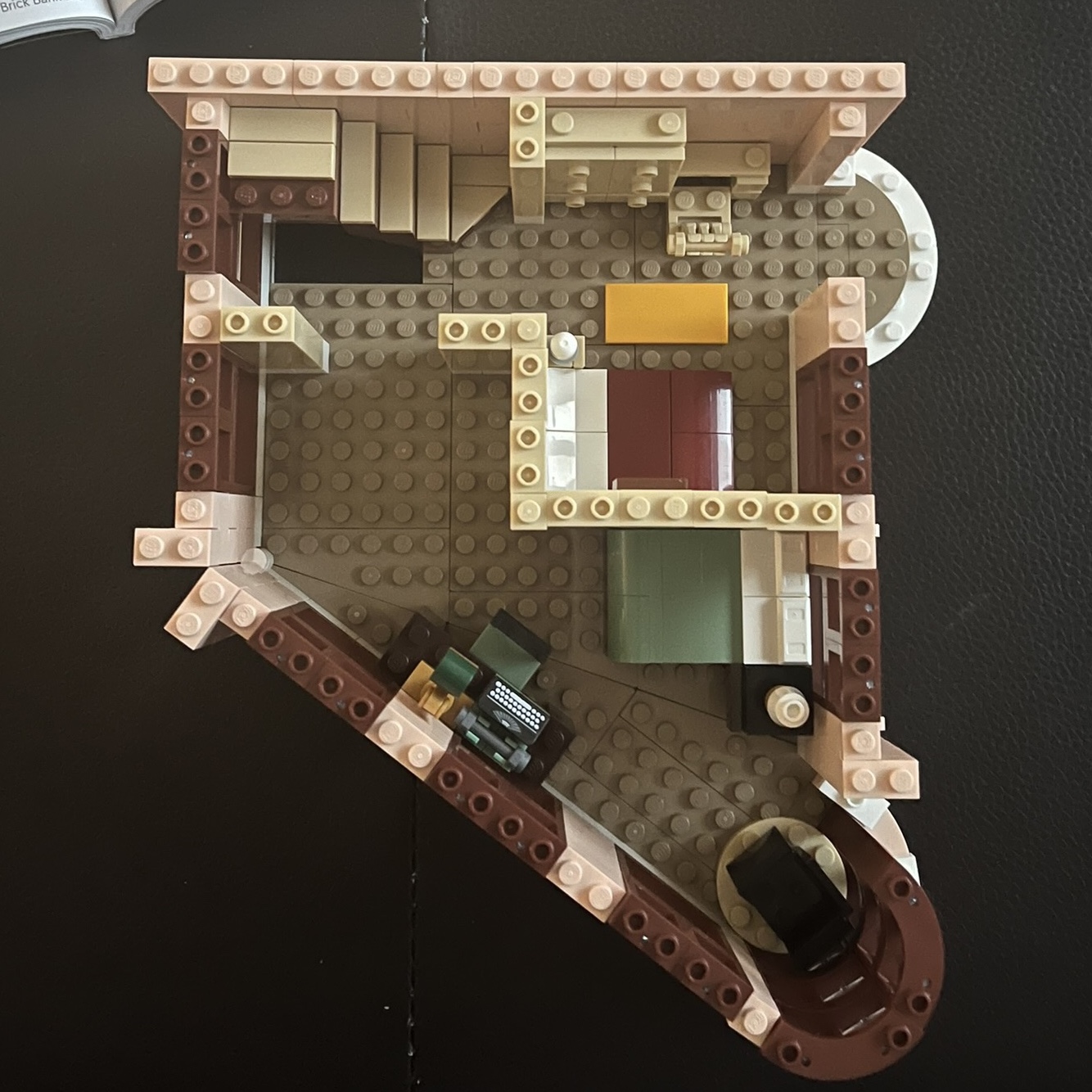Lego Boutique Hotel 착용 스타일 - 4
