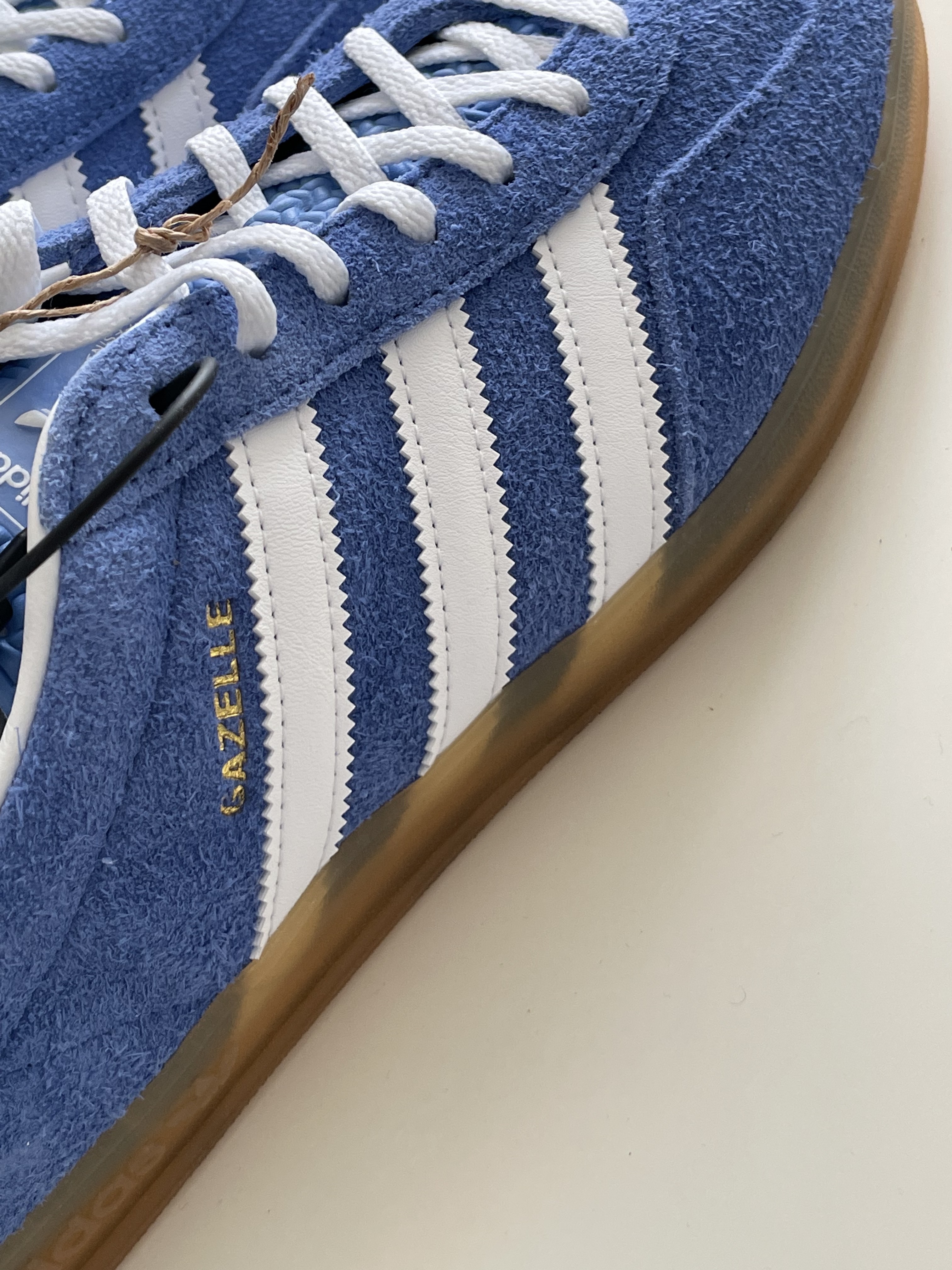 (W) Adidas Gazelle Indoor Blue Fusion Cloud White 착용 스타일 - 3
