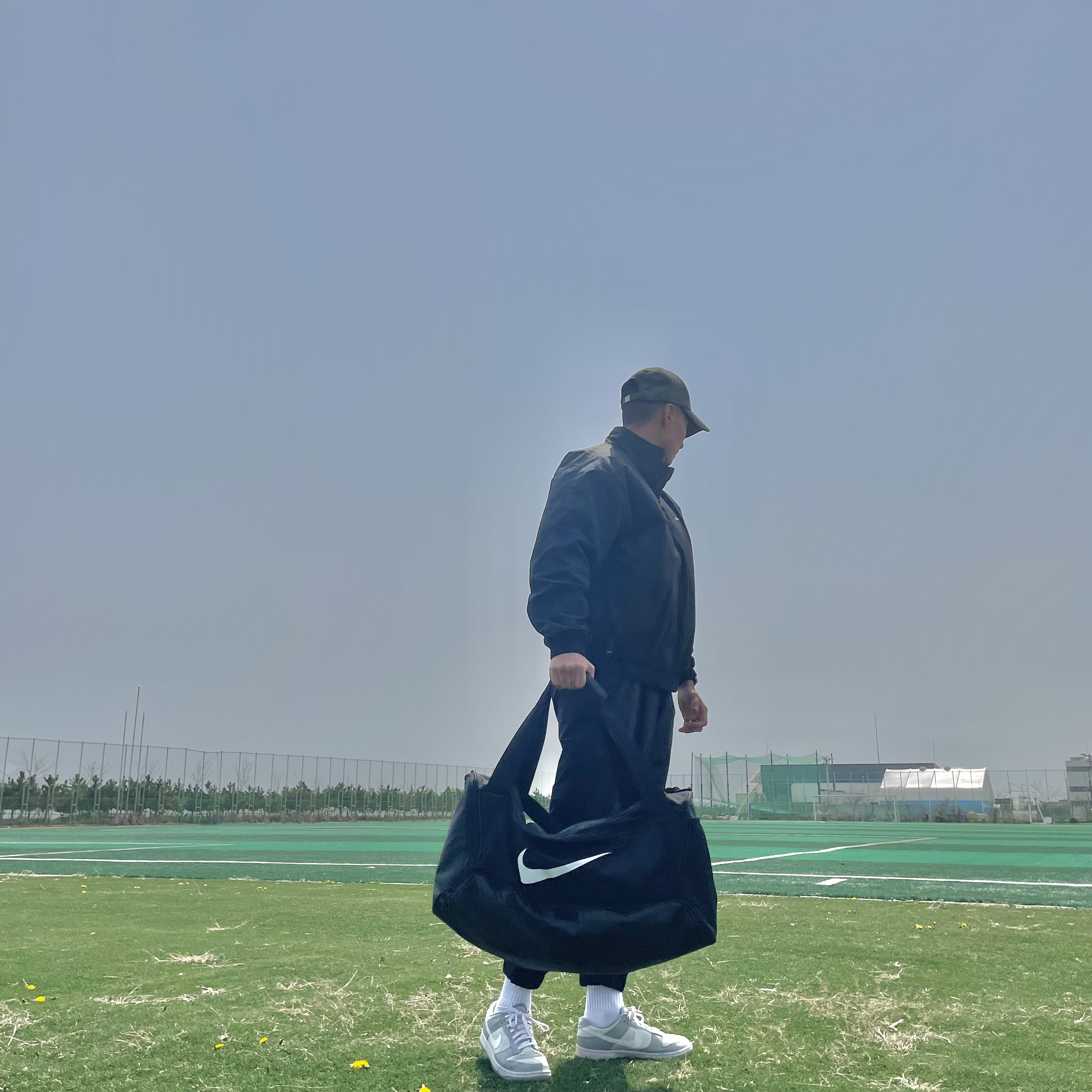 Nike NRG Solo Swoosh Woven Track Jacket Black - Asia, Nike NRG Solo Swoosh Woven Track Pants Black White - Asia 착용 스타일