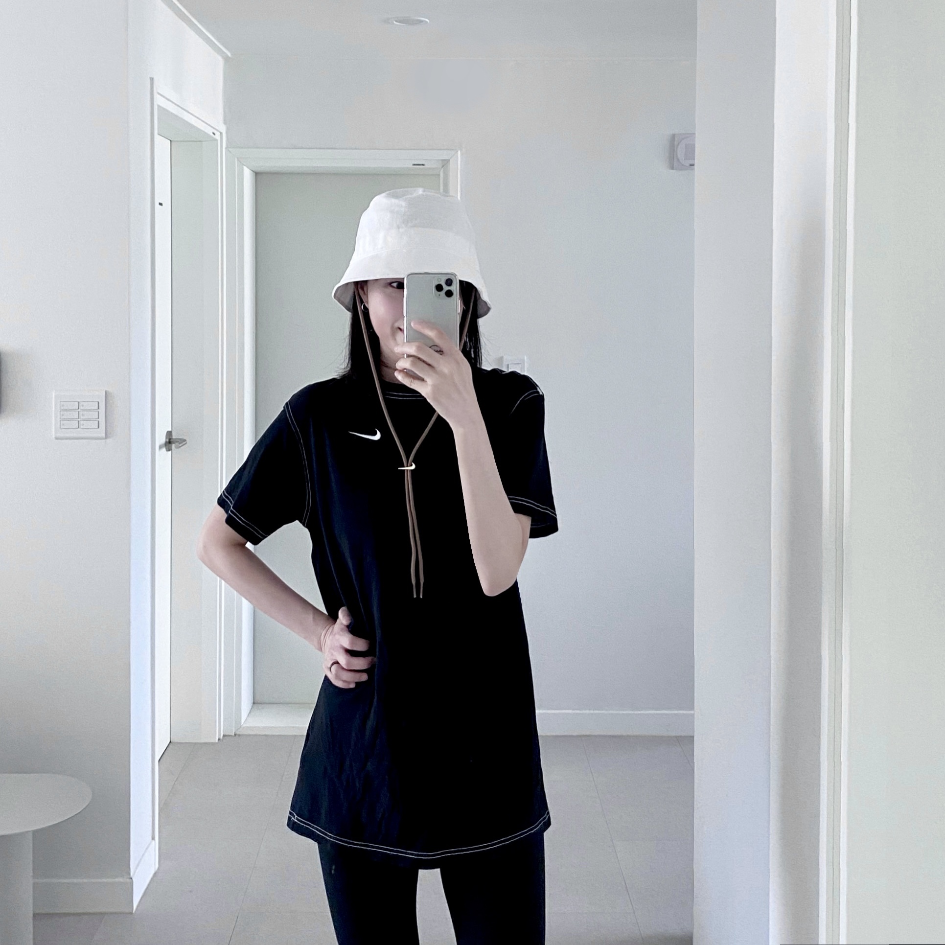 Nike x Jacquemus Bucket Hat White 착용 스타일