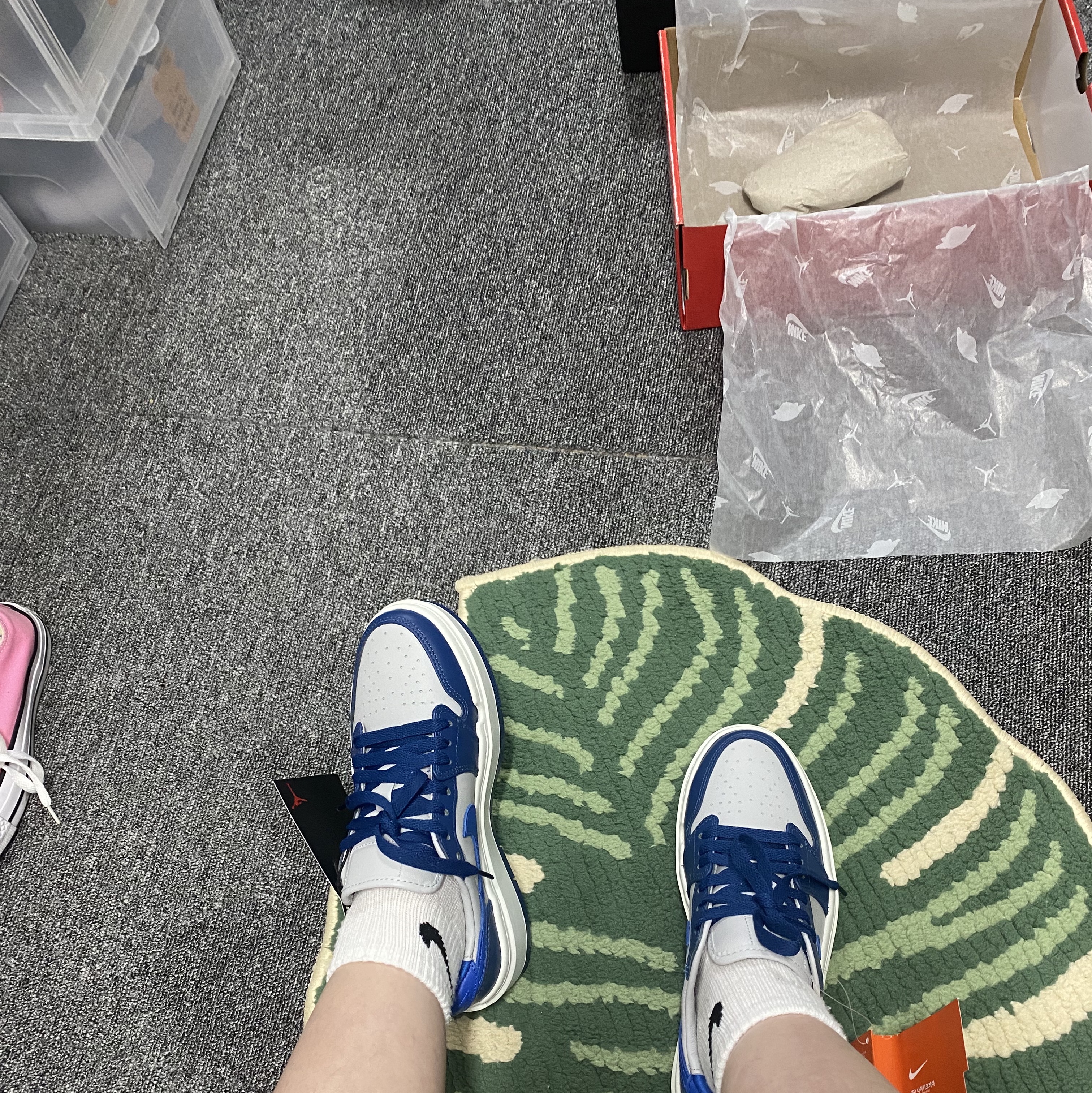 (W) Jordan 1 Elevate Low French Blue, (W) Jordan 1 Elevate Low White Wolf Grey 착용 스타일 - 3