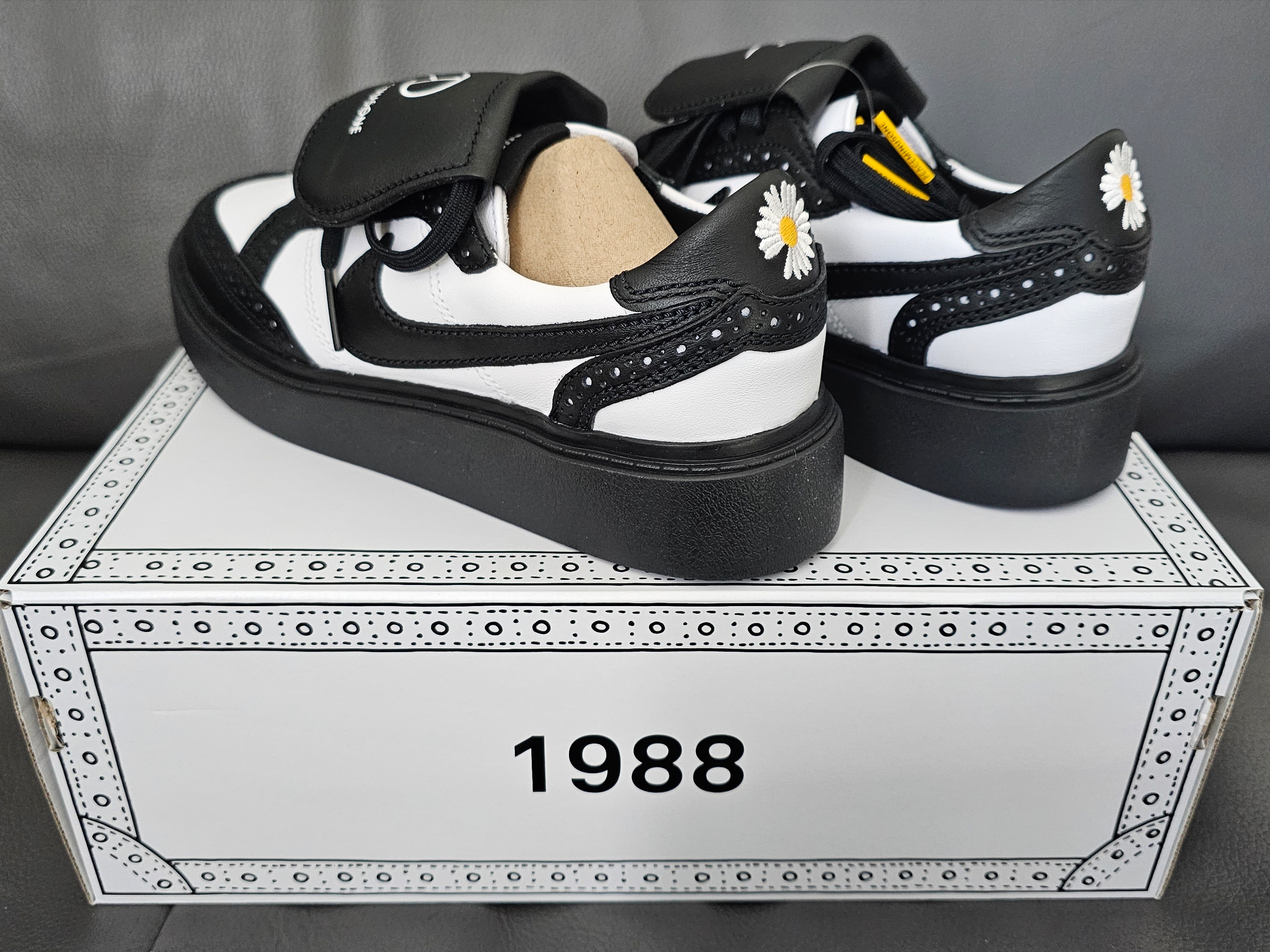Nike x Peaceminusone Kwondo1 Black and White 착용 스타일 - 2