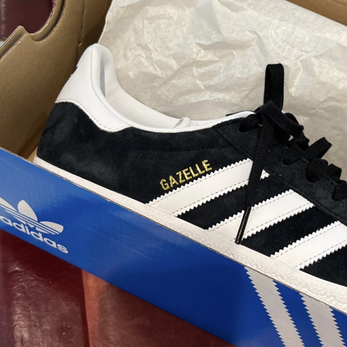 (W) Adidas Gazelle Bold Core Black Cloud White 착용 스타일
