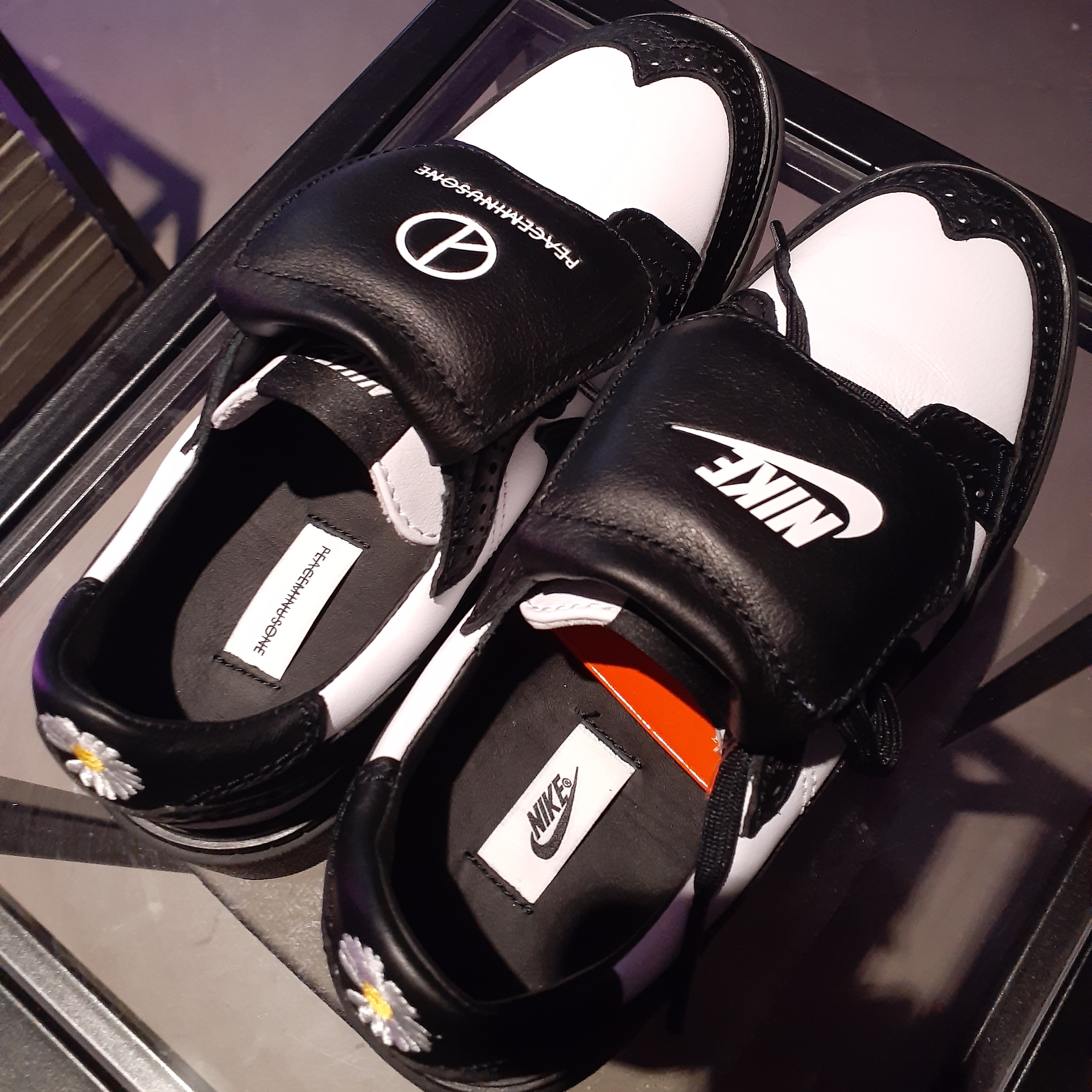 Nike x Peaceminusone Kwondo1 Black and White 착용 스타일 - 2