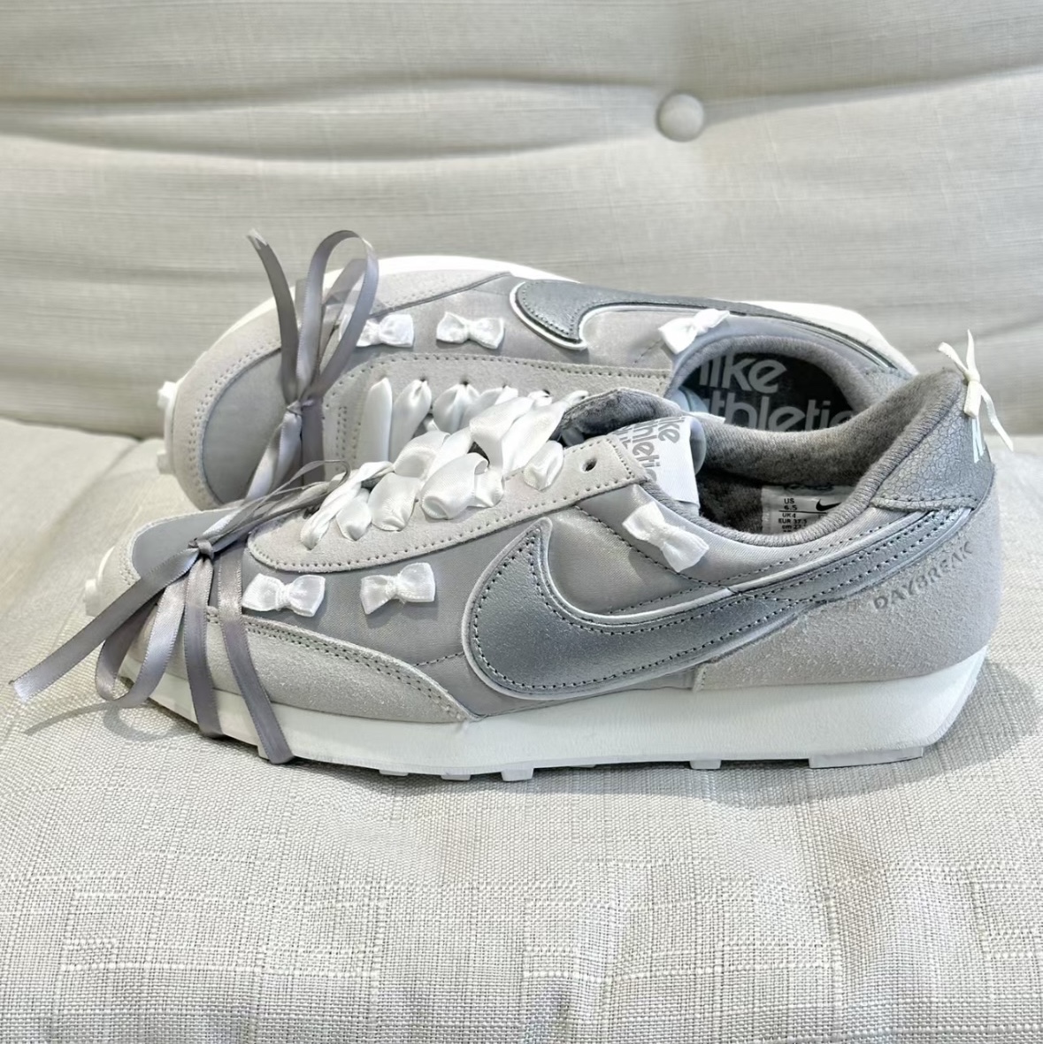 (W) Nike Daybreak SE Light Smoke Grey 착용 스타일 - 3