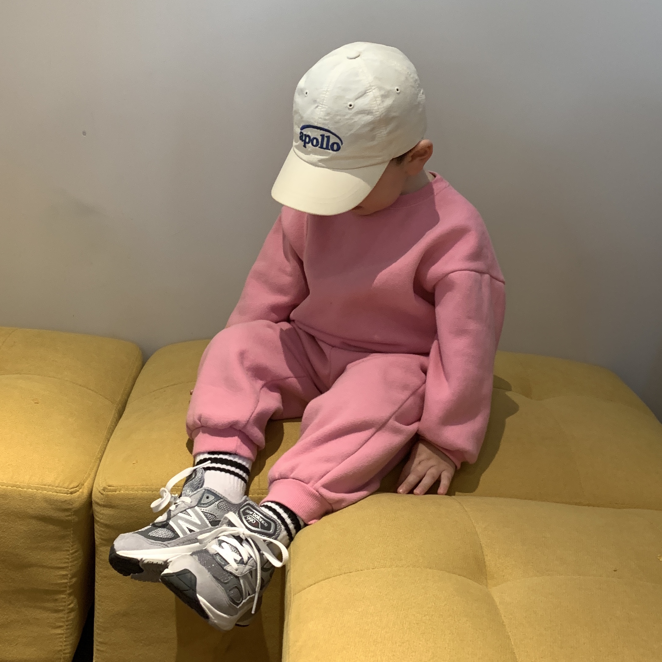 (PS) New Balance FuelCell 990v6 Grey 착용 스타일 - 2