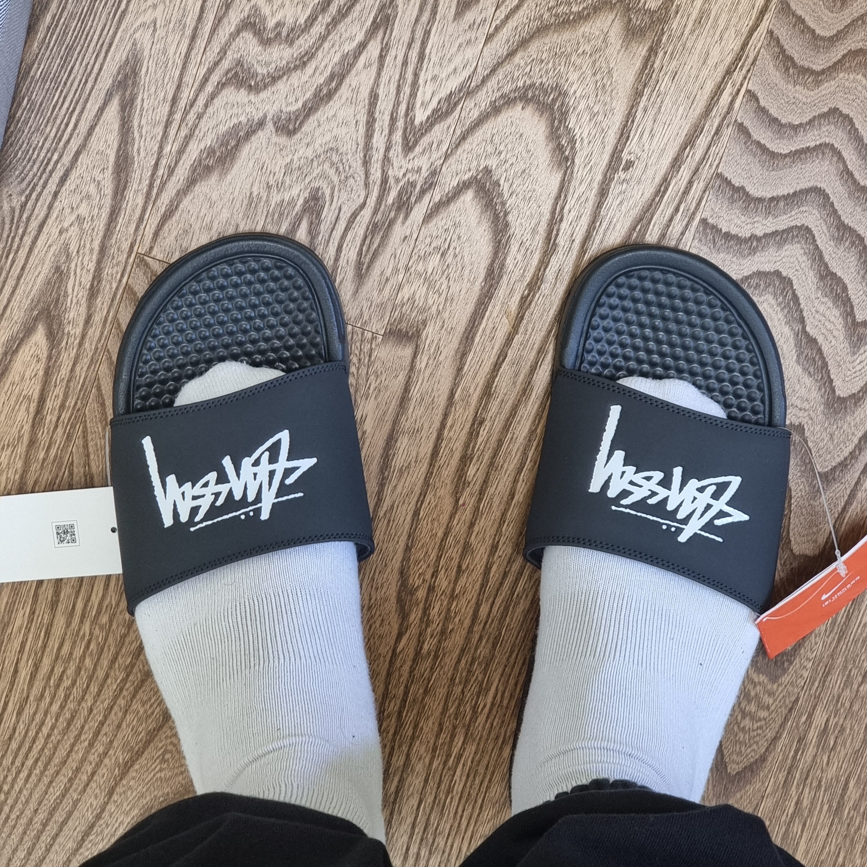 Nike x Stussy Benassi Slide Off Noir 착용 스타일 - 2