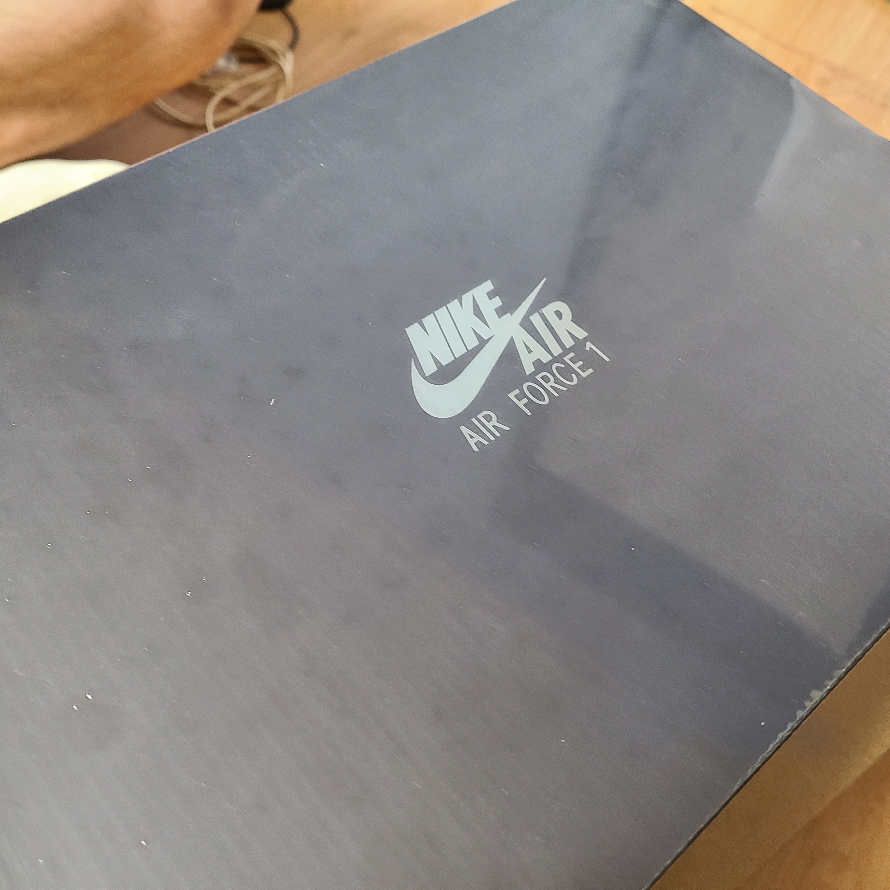Nike Air Force 1 '07 LV8 40th Anniversary Join Forces White Black 착용 스타일 - 1