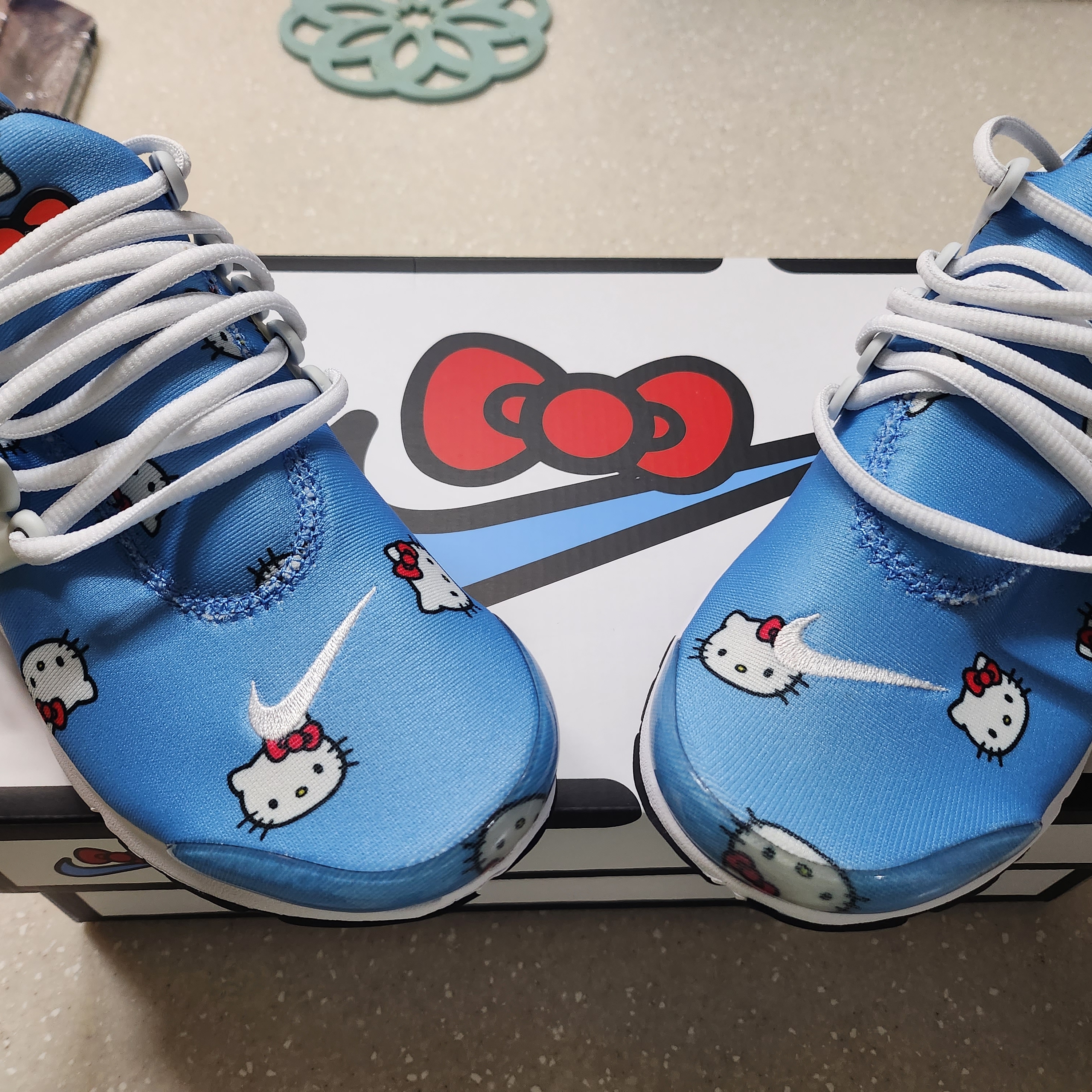 Nike x Hello Kitty Air Presto University Blue 착용 스타일 - 2