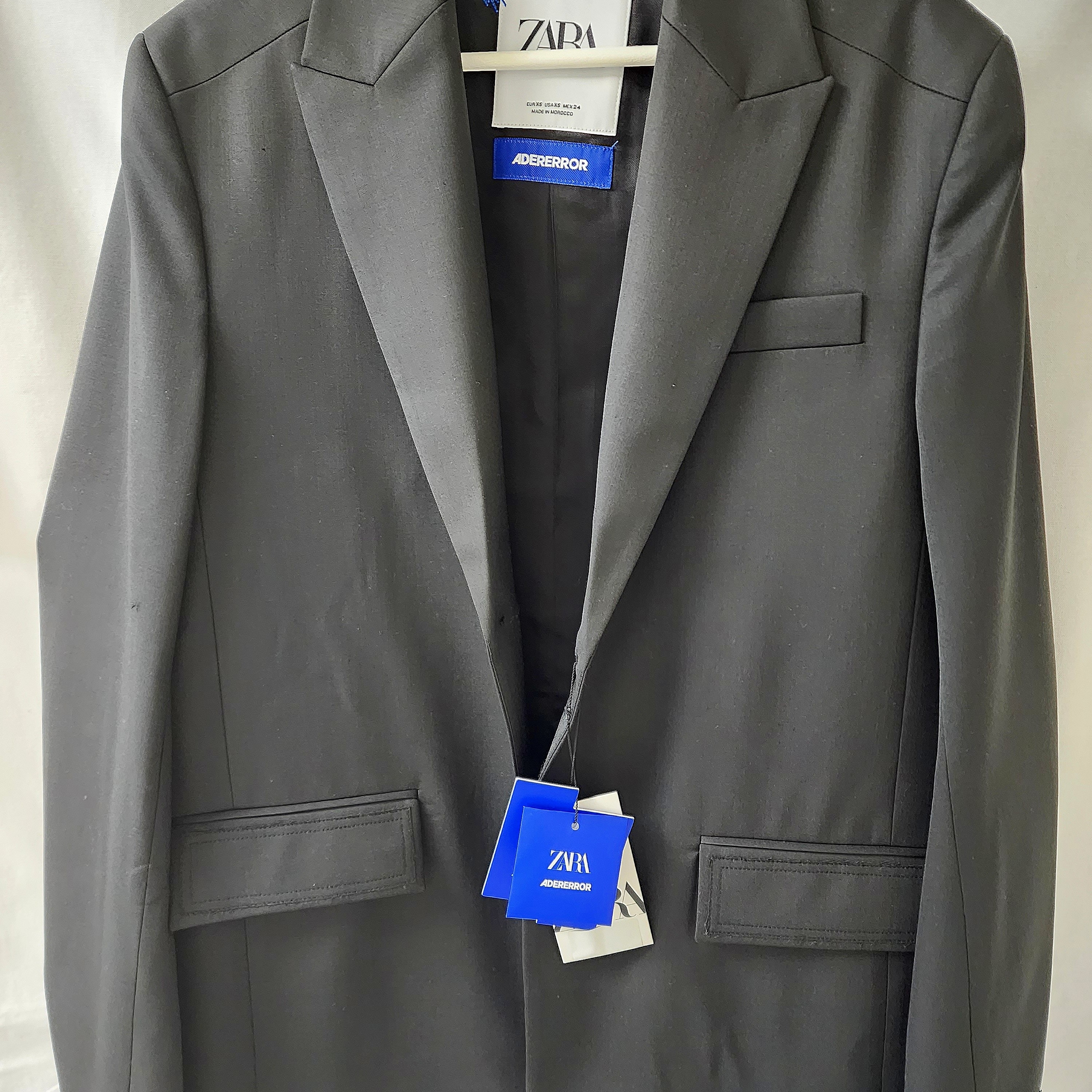 Zara x Ader Error Oversize Blazer Black 착용 스타일 - 1
