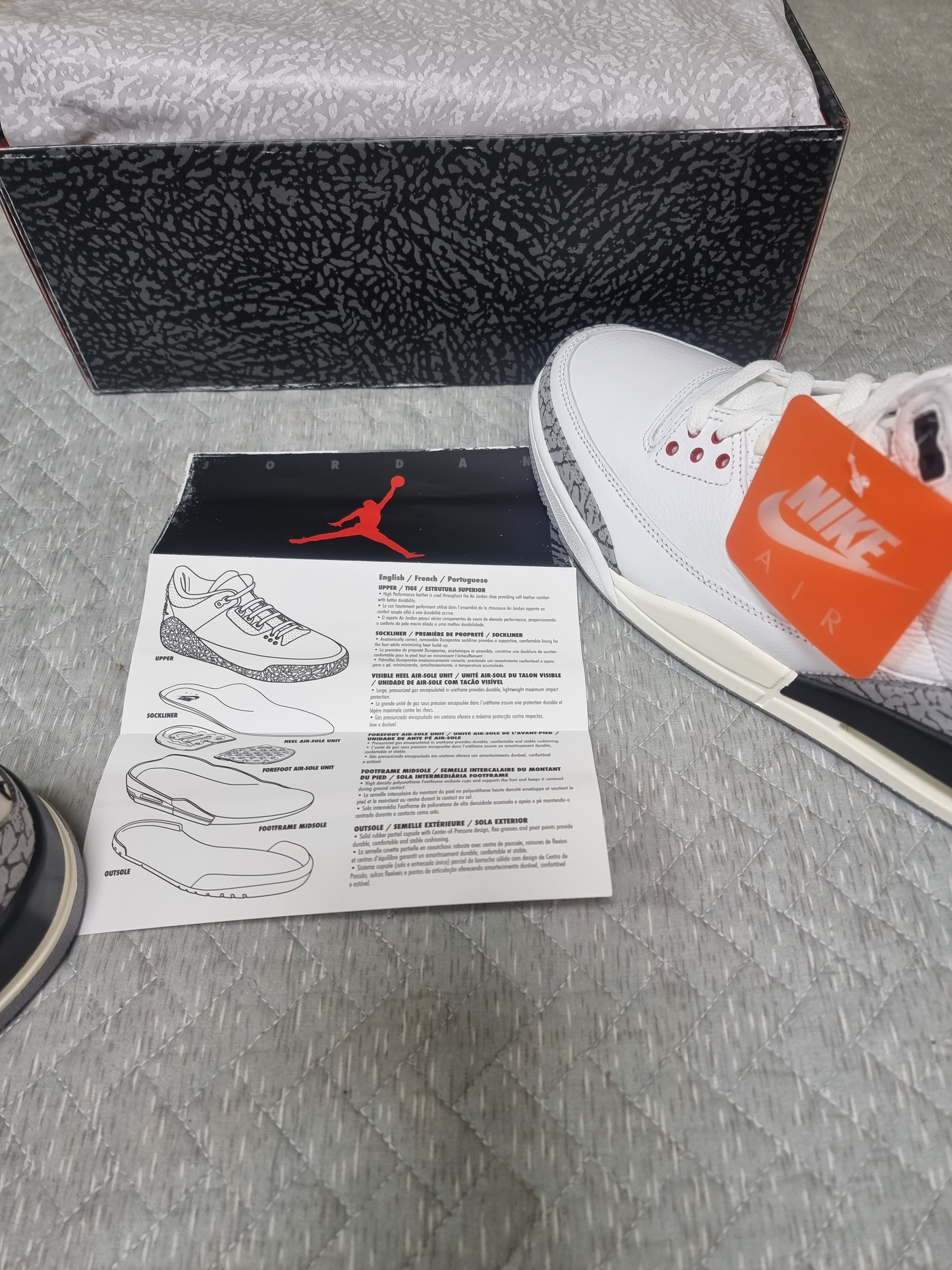Jordan 3 Retro White Cement Reimagined 착용 스타일 - 4