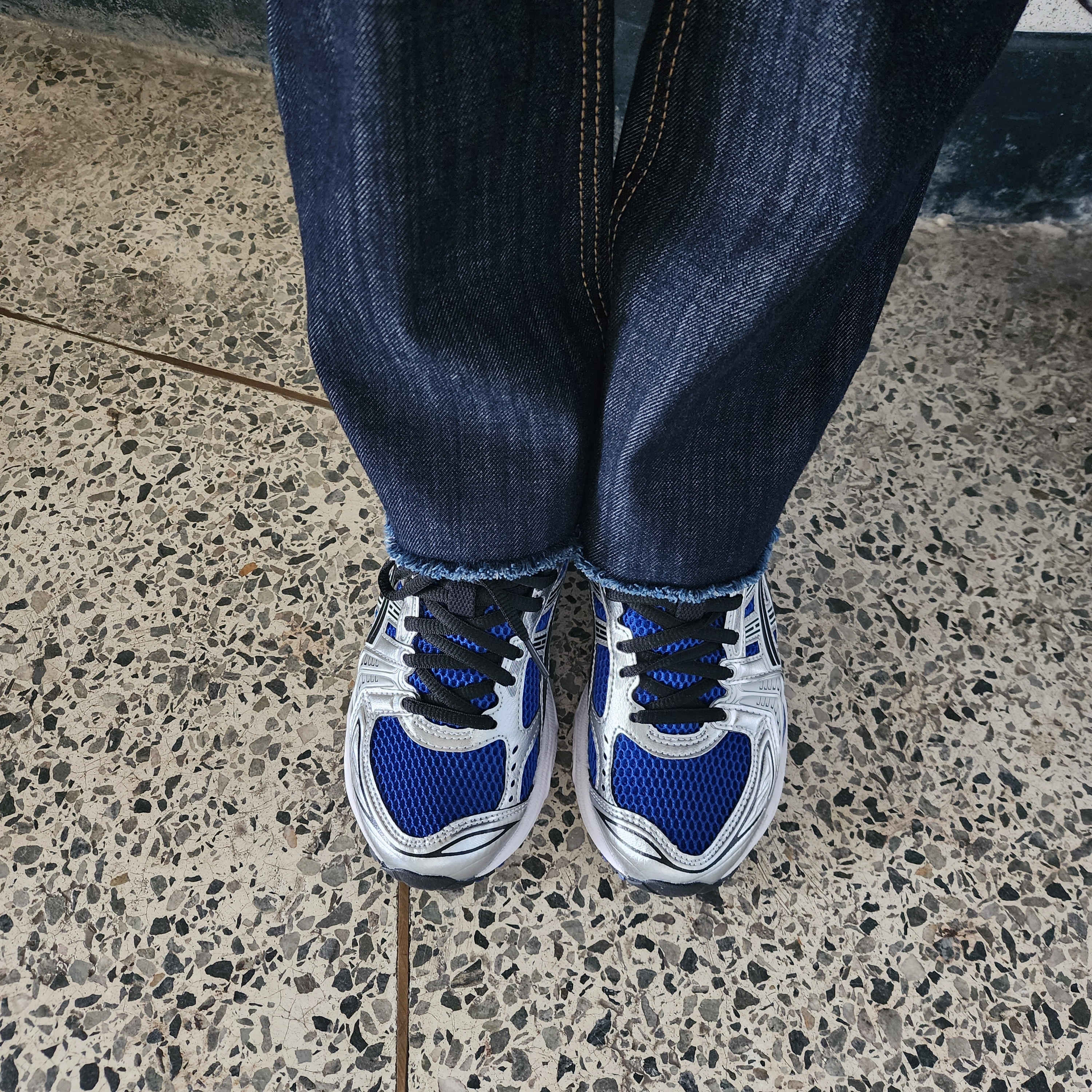 Asics Gel-Kayano 14 Monaco Blue Black 착용 스타일