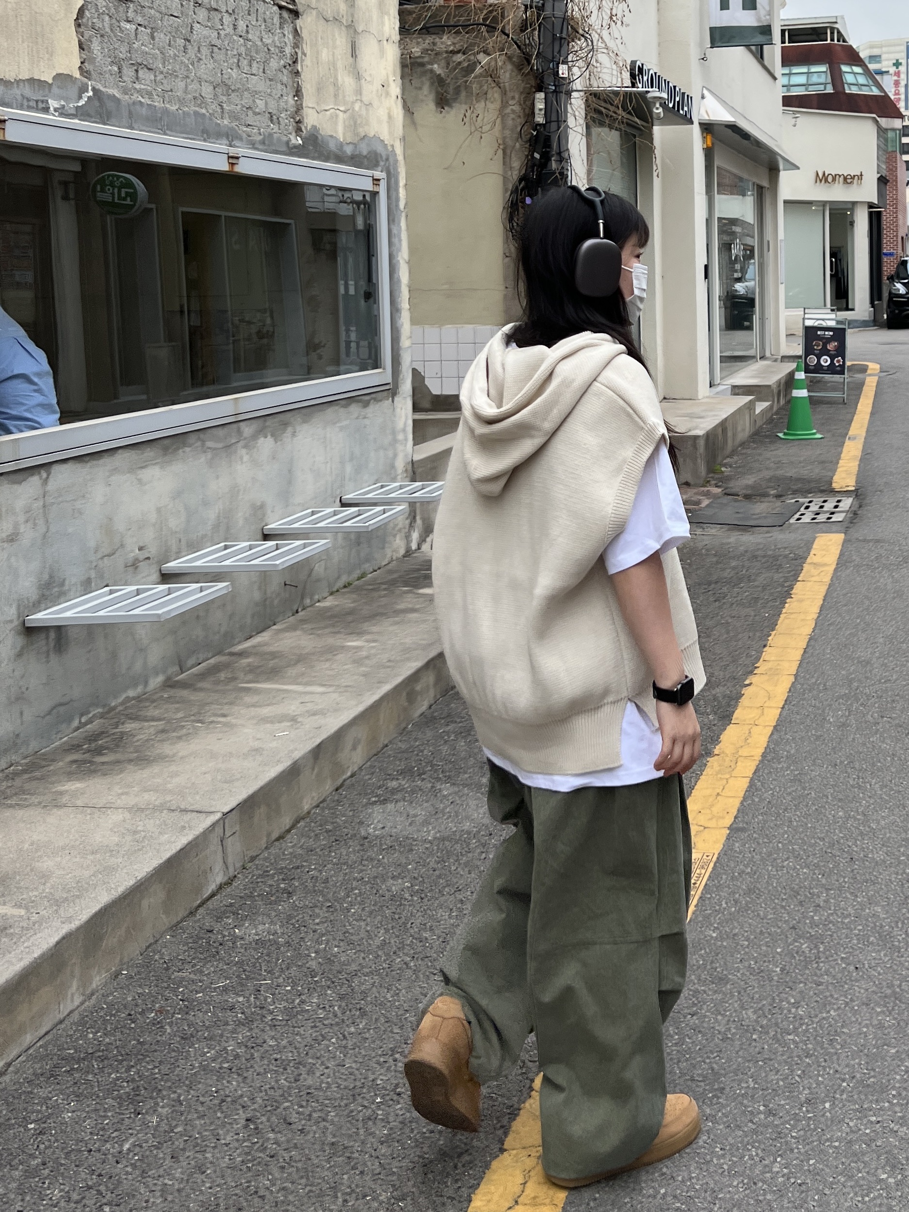 Apple AirPods Max Lightning Space Gray (Korean Ver.), Nike x Supreme Air Force 1 Low Flax 착용 스타일 - 3